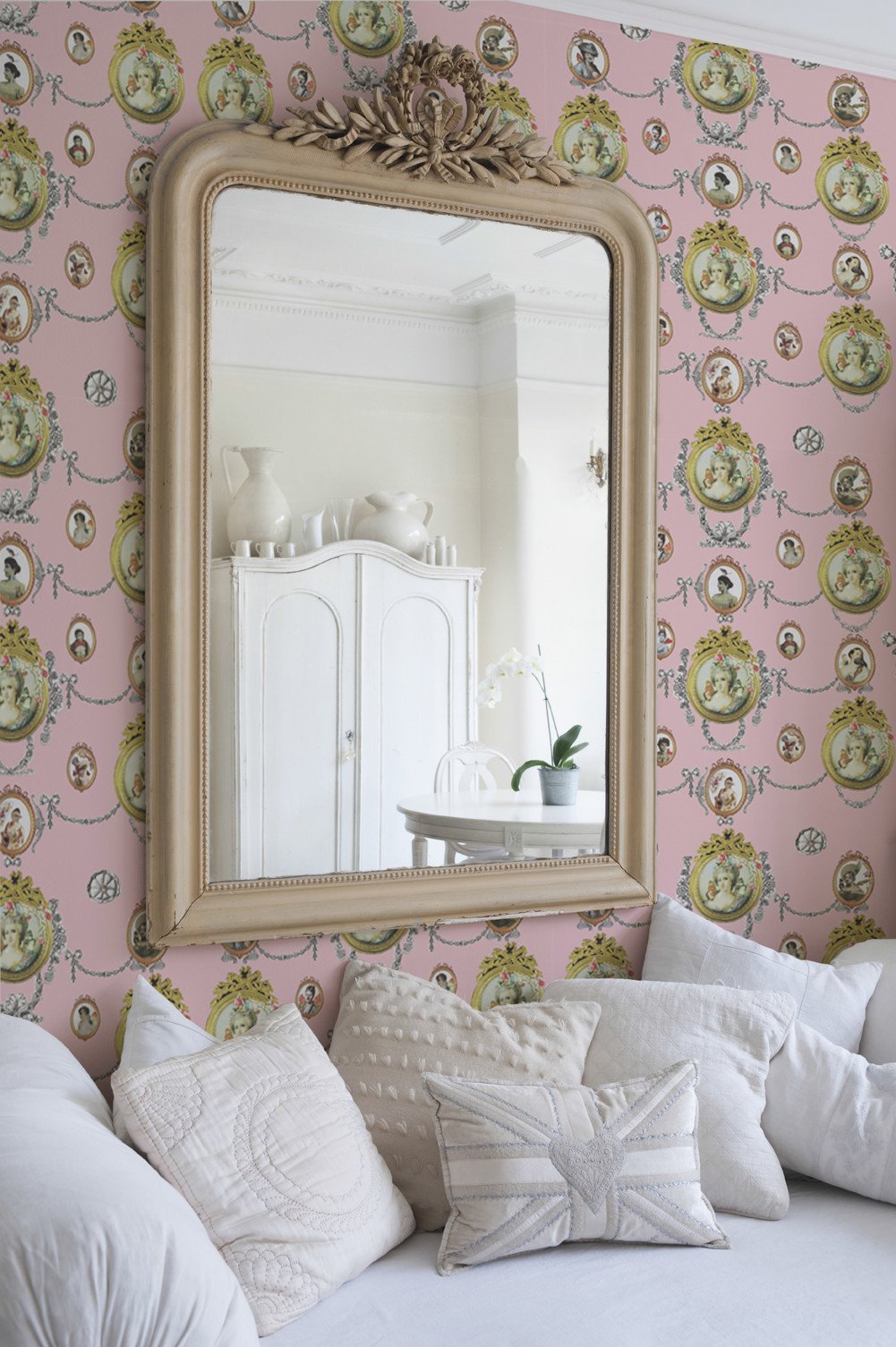 Marie Antoinette Hd Wallpapers - Lustra Zdobione Kryształkami , HD Wallpaper & Backgrounds