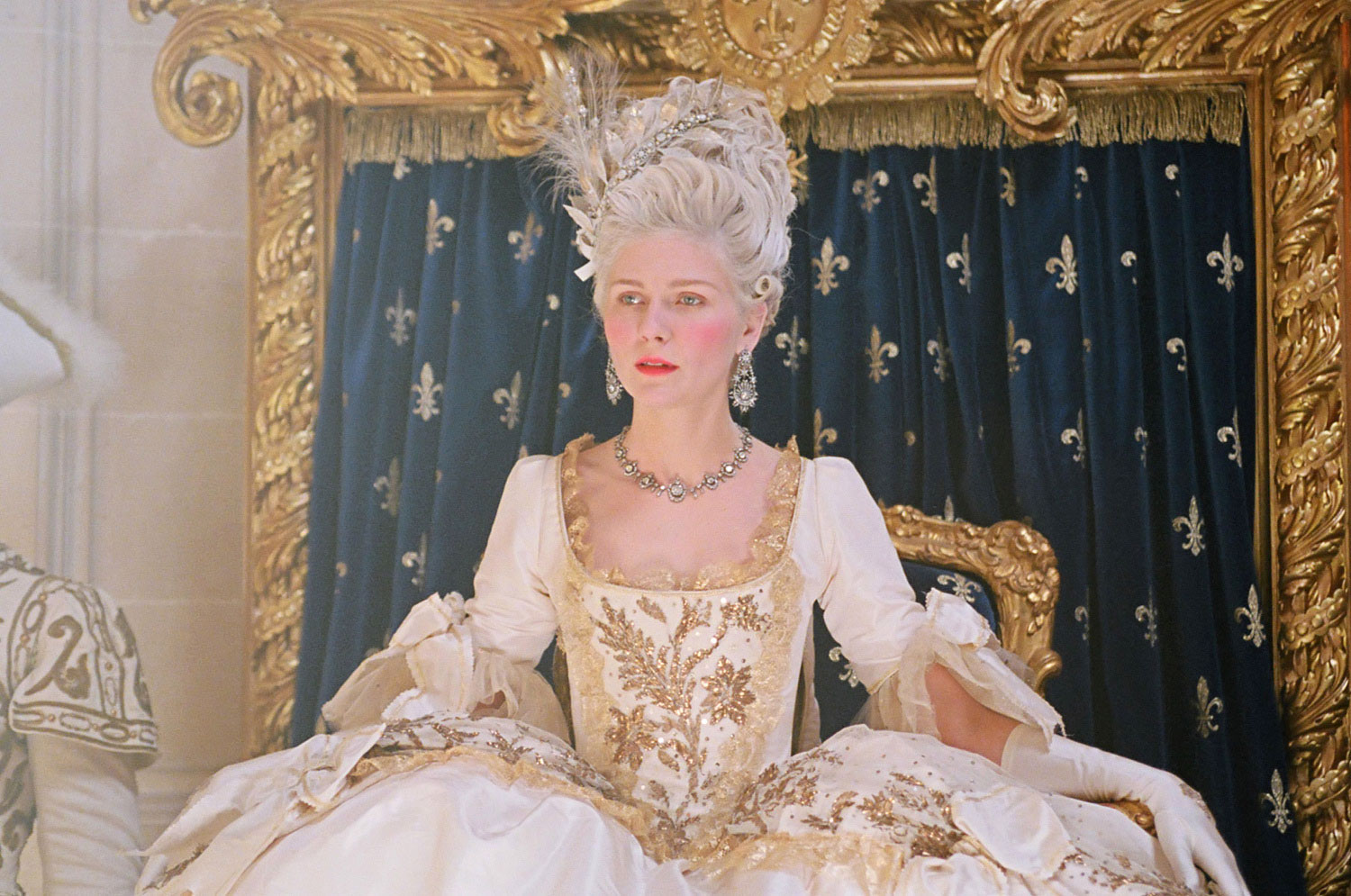 Marie Antoinette - Marie Antoinette Dress Movie , HD Wallpaper & Backgrounds