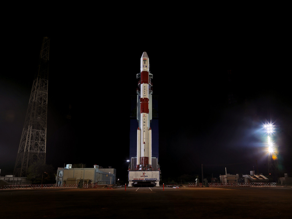 Indian Military Space - Isro Pslv C44 , HD Wallpaper & Backgrounds