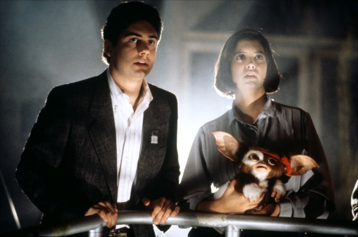 Gremlins Images Billy Kate And Gizmo Hd Wallpaper And - Zach Galligan Gremlins 2 , HD Wallpaper & Backgrounds