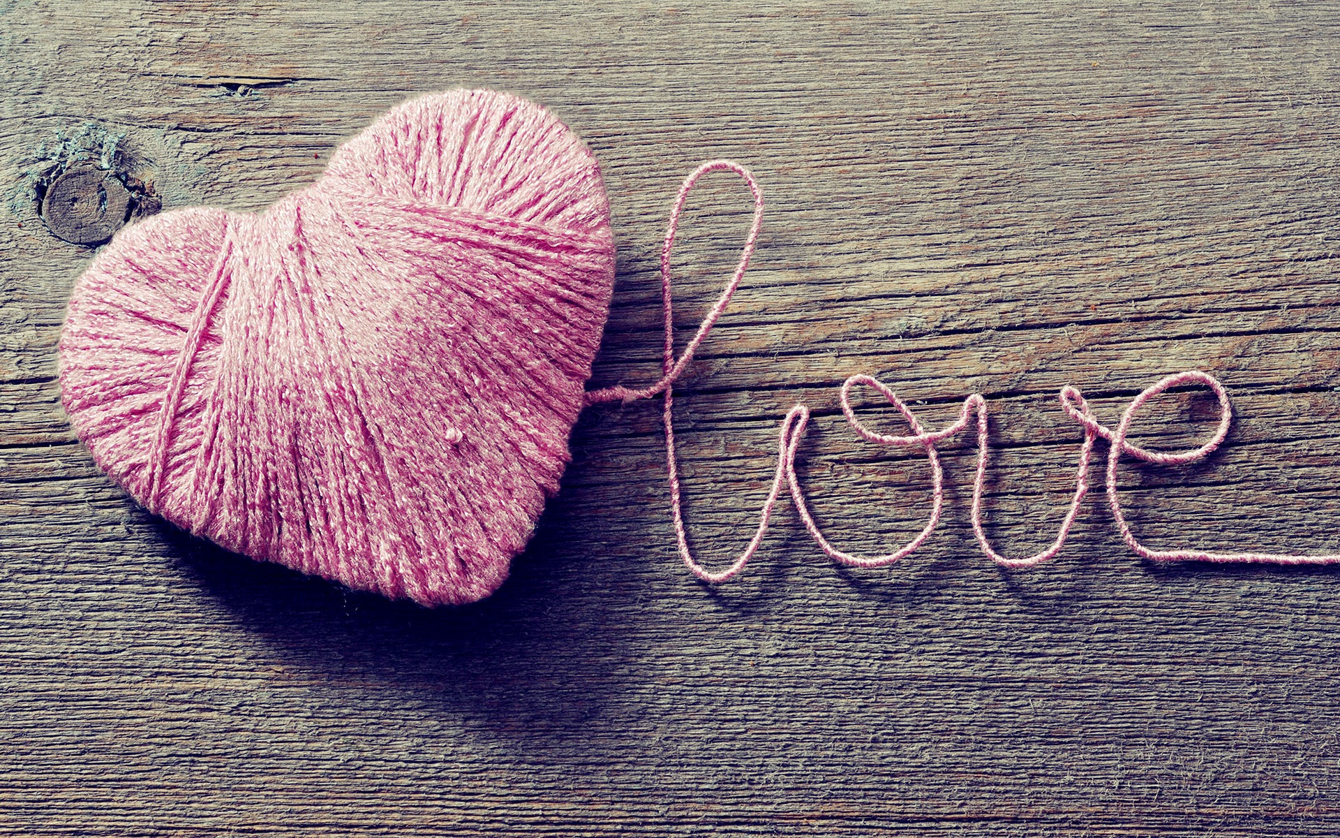 The Theme Of Love, Creative Heart-shaped Hd Wallpapers - Love Hd , HD Wallpaper & Backgrounds