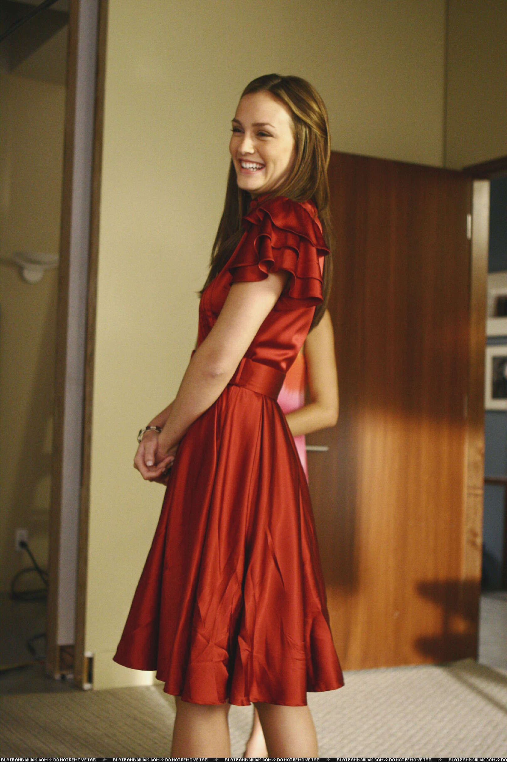 Blair Waldorf Fashion Images Blair's Style Hd Wallpaper - Blair Waldorf Red Dress Season 2 , HD Wallpaper & Backgrounds