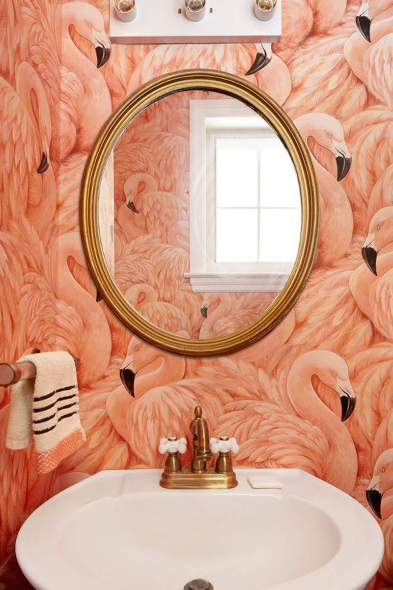 I Love This Print Because Its Bold But The Illustration - Flamingo Wallpaper Powder Room , HD Wallpaper & Backgrounds