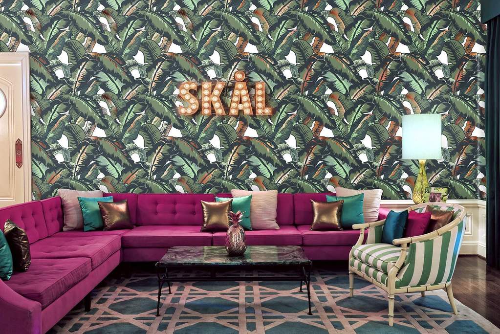 Banana Leaf Tropical Wallpaper At The Elyx House - Living Room , HD Wallpaper & Backgrounds