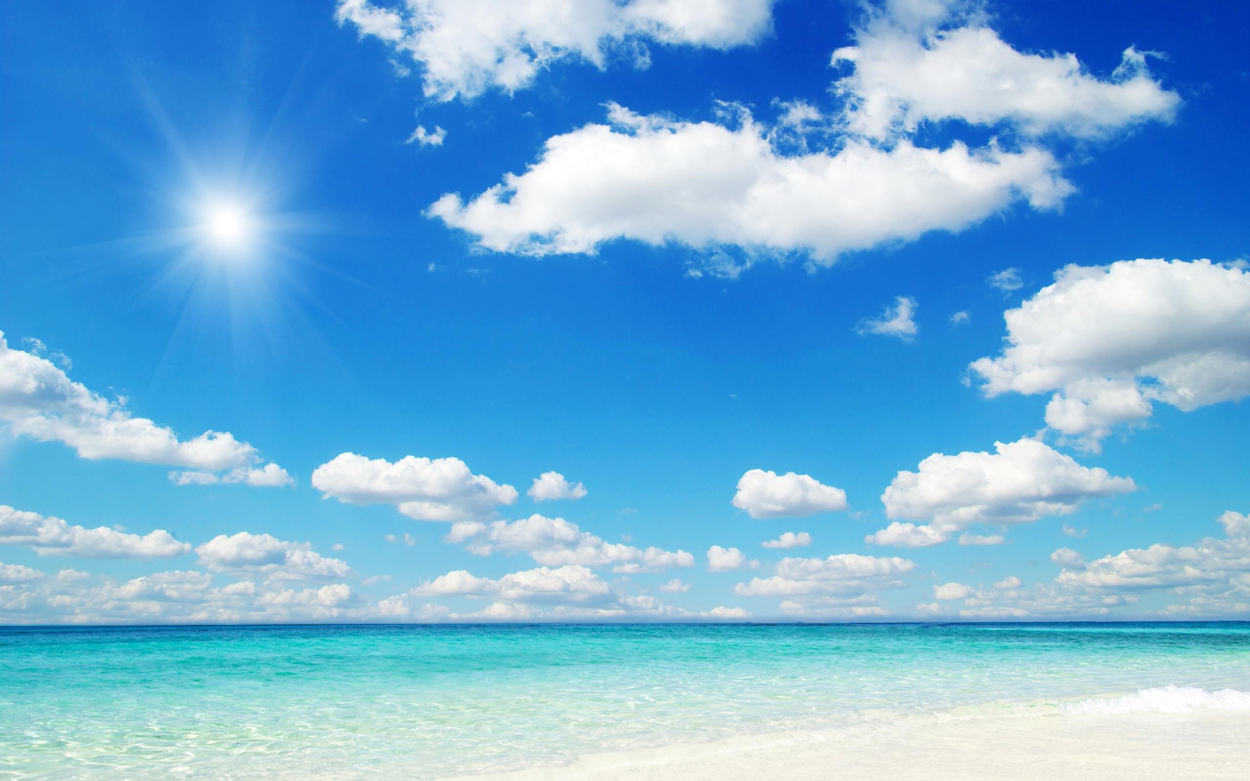 Beach Blue Sky Wallpaper - Beautiful Beach Sky , HD Wallpaper & Backgrounds