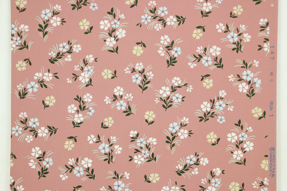 1940s Vintage Wallpaper Small Flowers On Mauve - Wallpaper , HD Wallpaper & Backgrounds