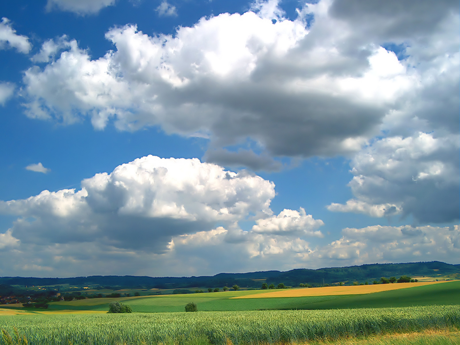 Timeline - Cloudy Sky , HD Wallpaper & Backgrounds