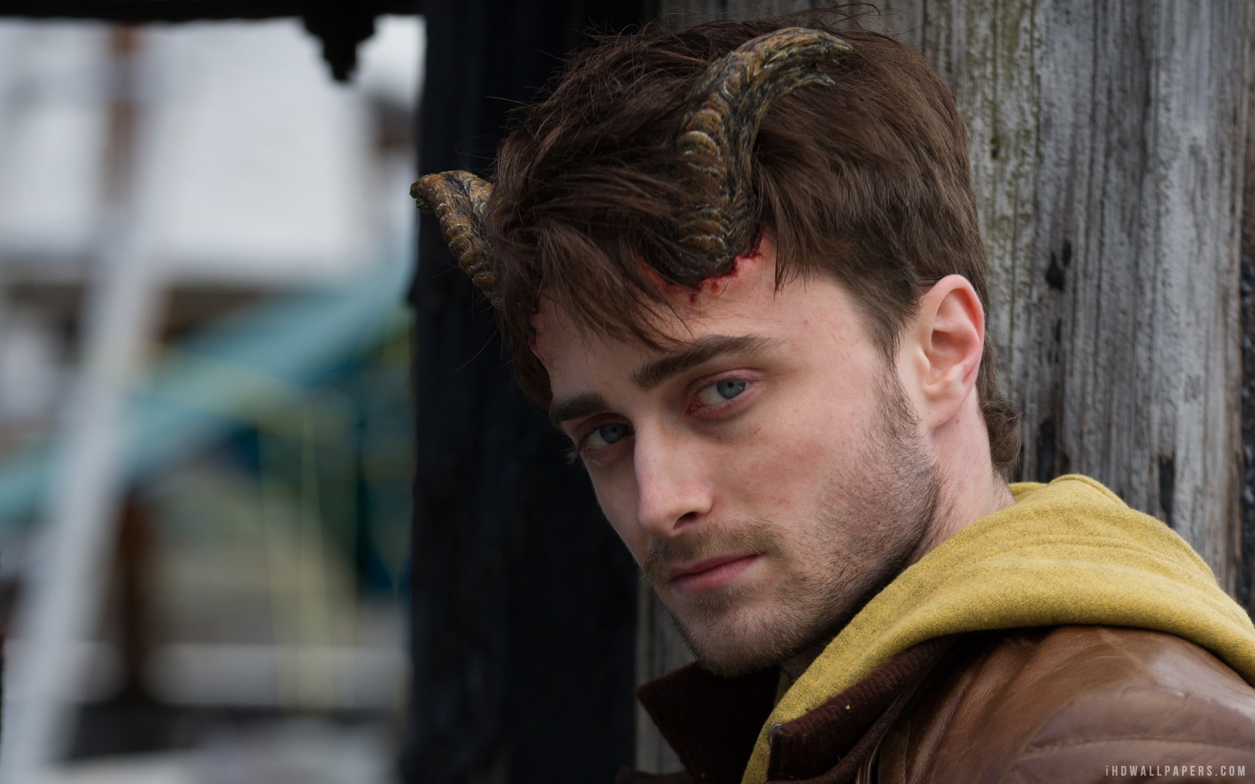 Keeping - Daniel Radcliffe Horn Movie , HD Wallpaper & Backgrounds