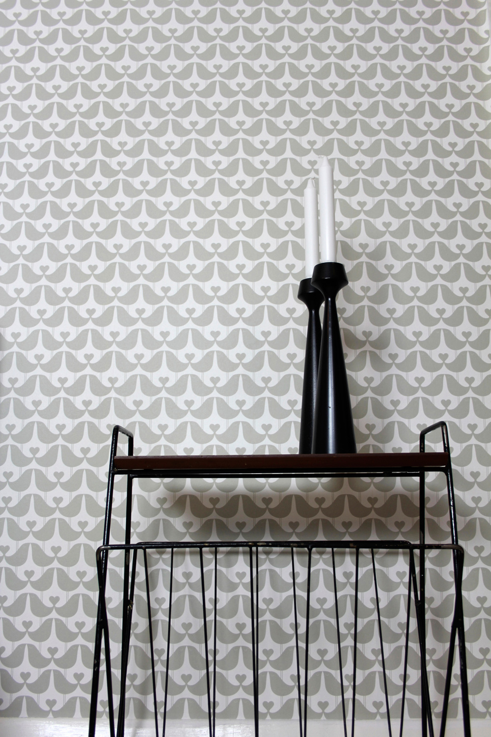 Isak Lovebird Wallpaper Stone Grey - Tapet Grå Retro , HD Wallpaper & Backgrounds