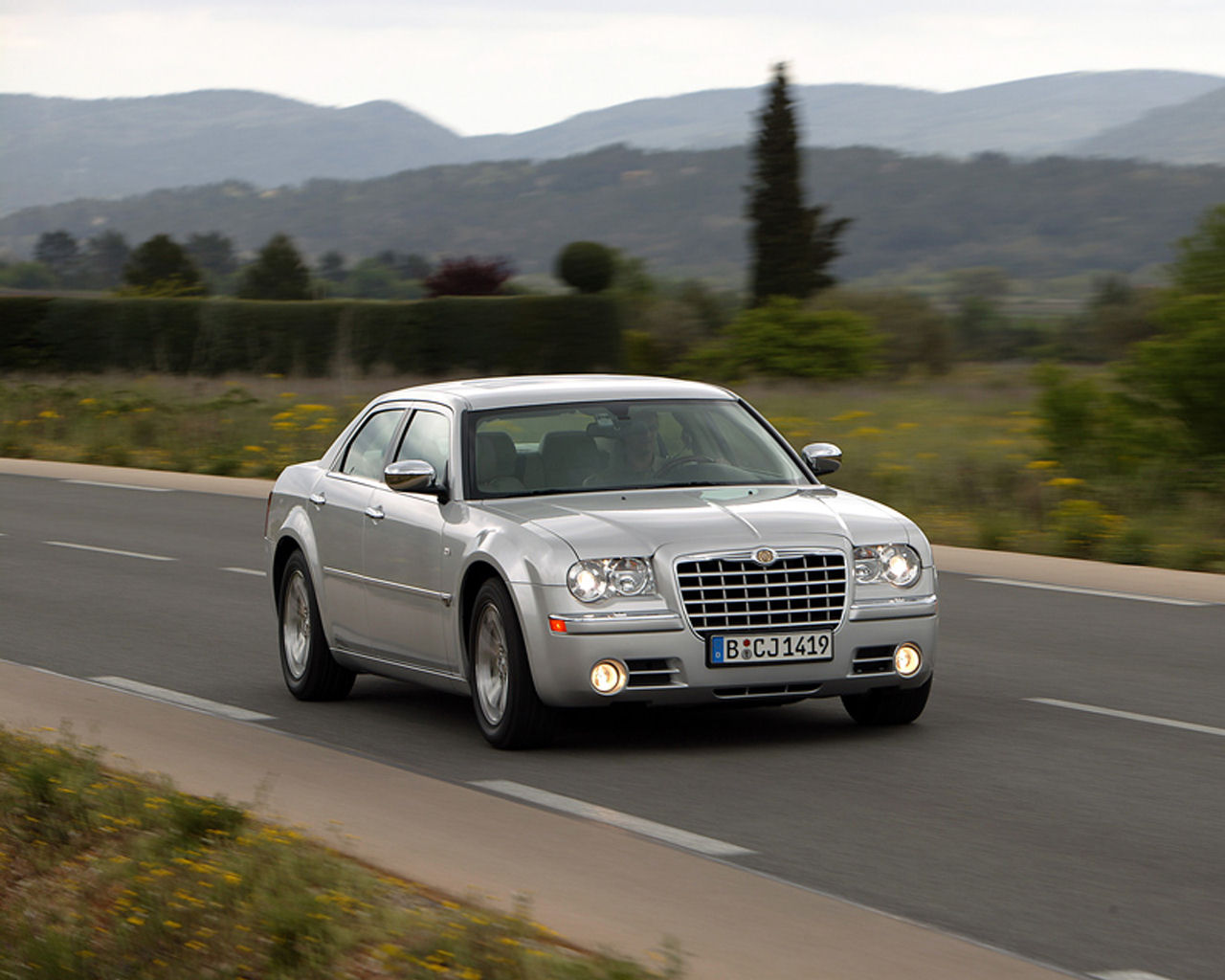 Chrysler 300 Desktop Wallpaper - Chrysler Srt8 , HD Wallpaper & Backgrounds