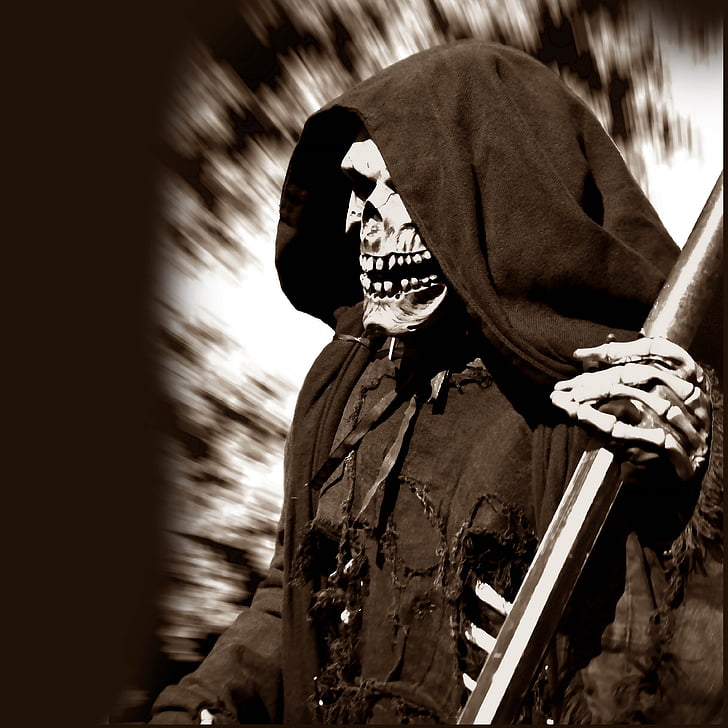 Grim Reaper Holding Scythe Wallpaper - Airbrush Grim Reaper On Horse , HD Wallpaper & Backgrounds