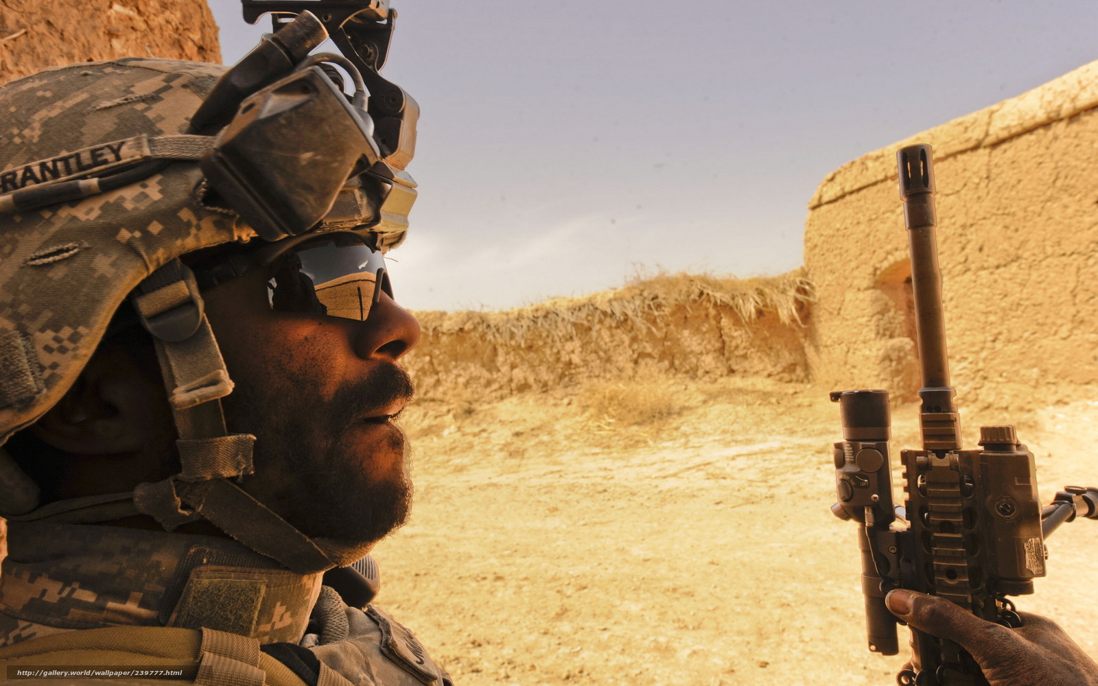 Download Wallpaper Soldier, Iraq, Desert Free Desktop - Солдаты Сша Обои , HD Wallpaper & Backgrounds
