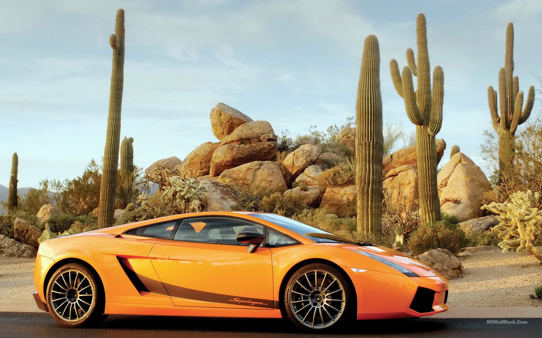 Download Wallpapers Lamborghini Yellow Car Hd Desktop - Car In Desert Hd , HD Wallpaper & Backgrounds