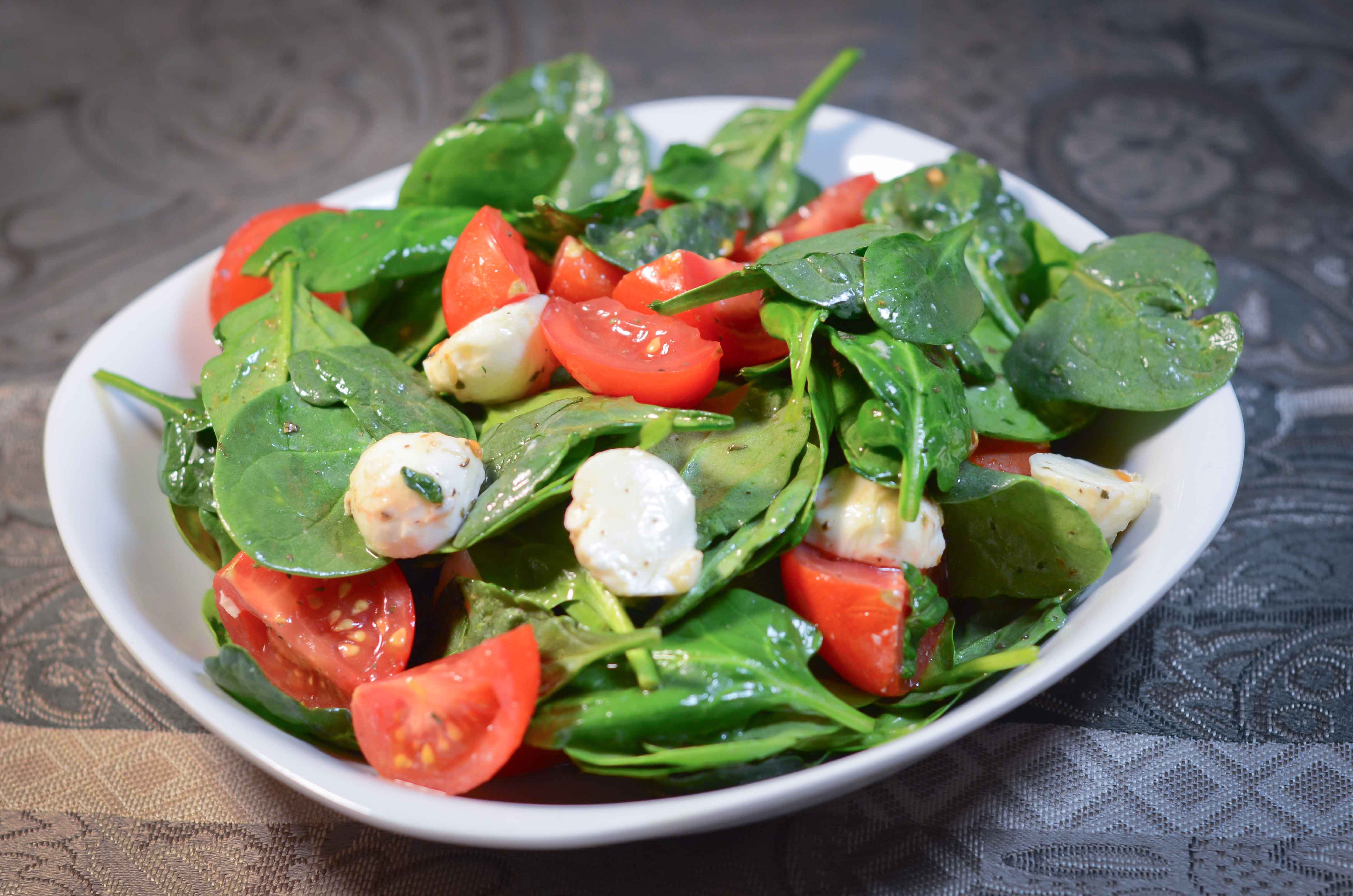 Spinach Tomato Salad , HD Wallpaper & Backgrounds