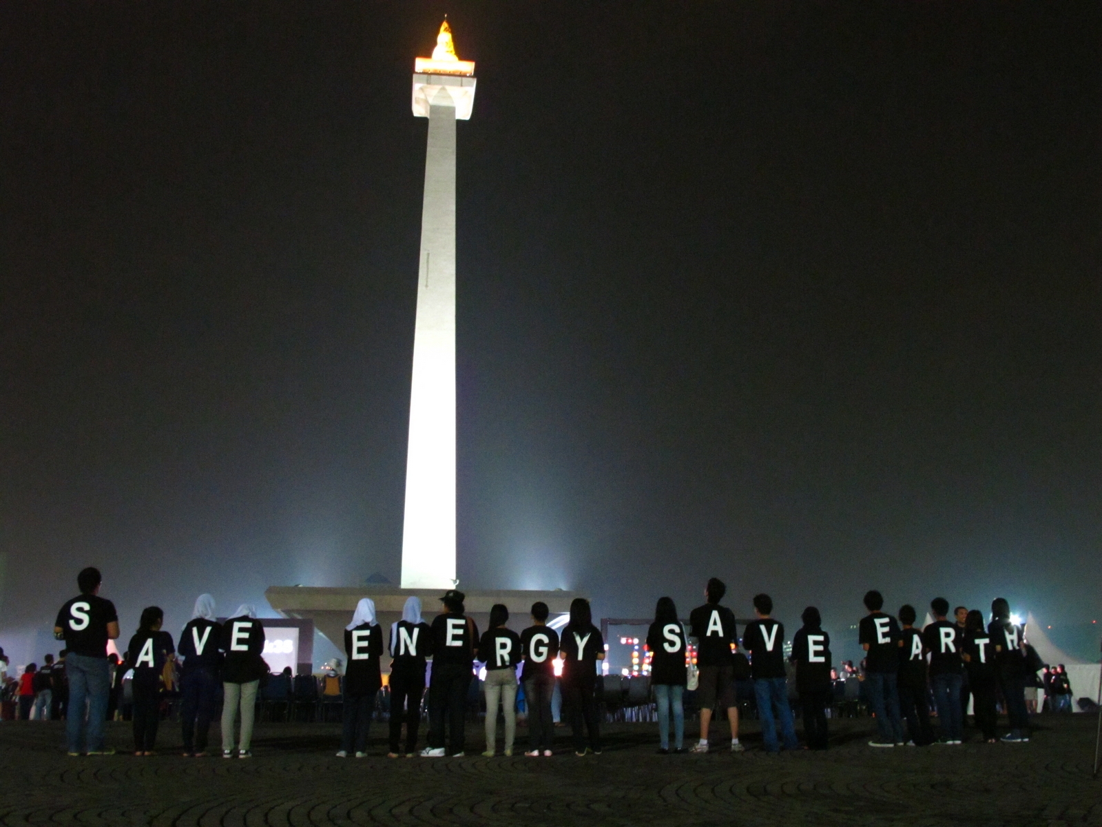 Wwf-indonesia/roni Sambiangga Enlarge - Earth Hour 2019 Indonesia , HD Wallpaper & Backgrounds