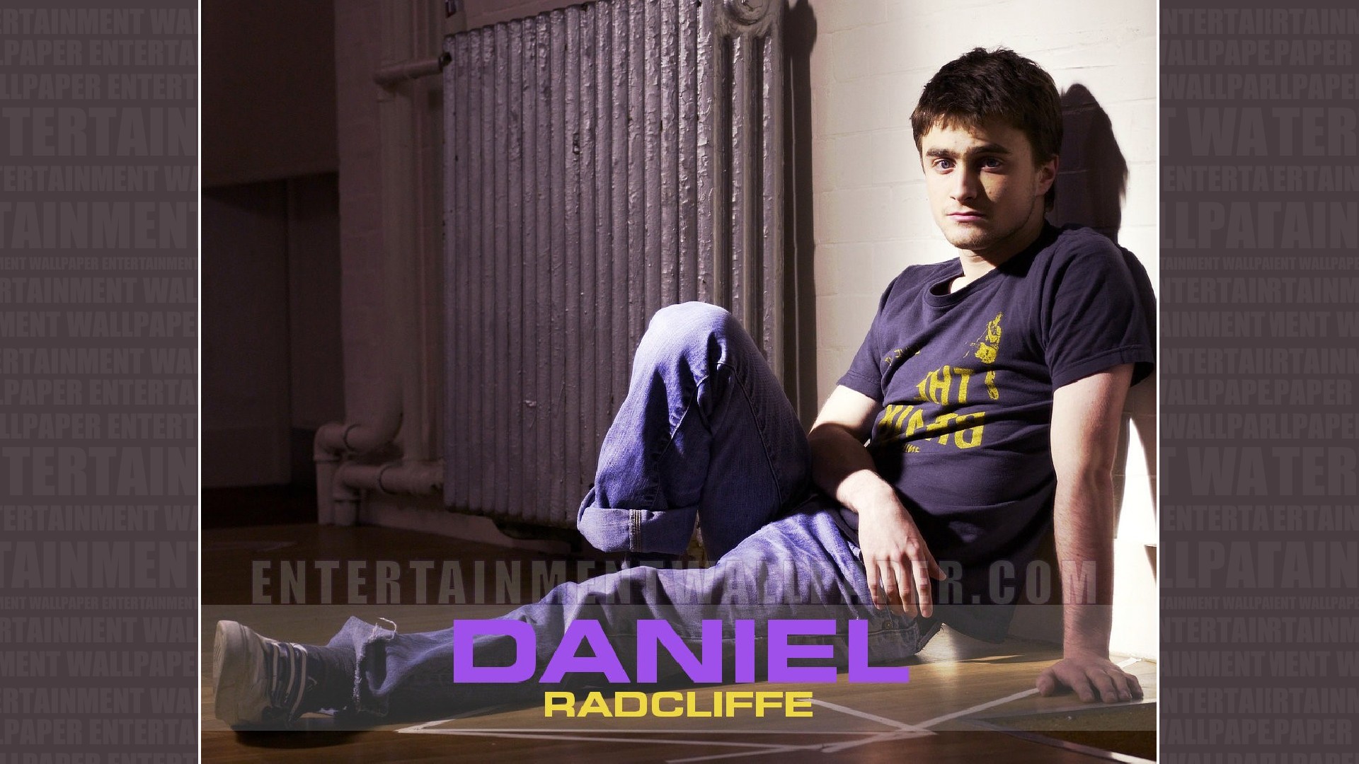 Daniel Radcliffe Wallpaper - Daniel Radcliffe Magazine , HD Wallpaper & Backgrounds