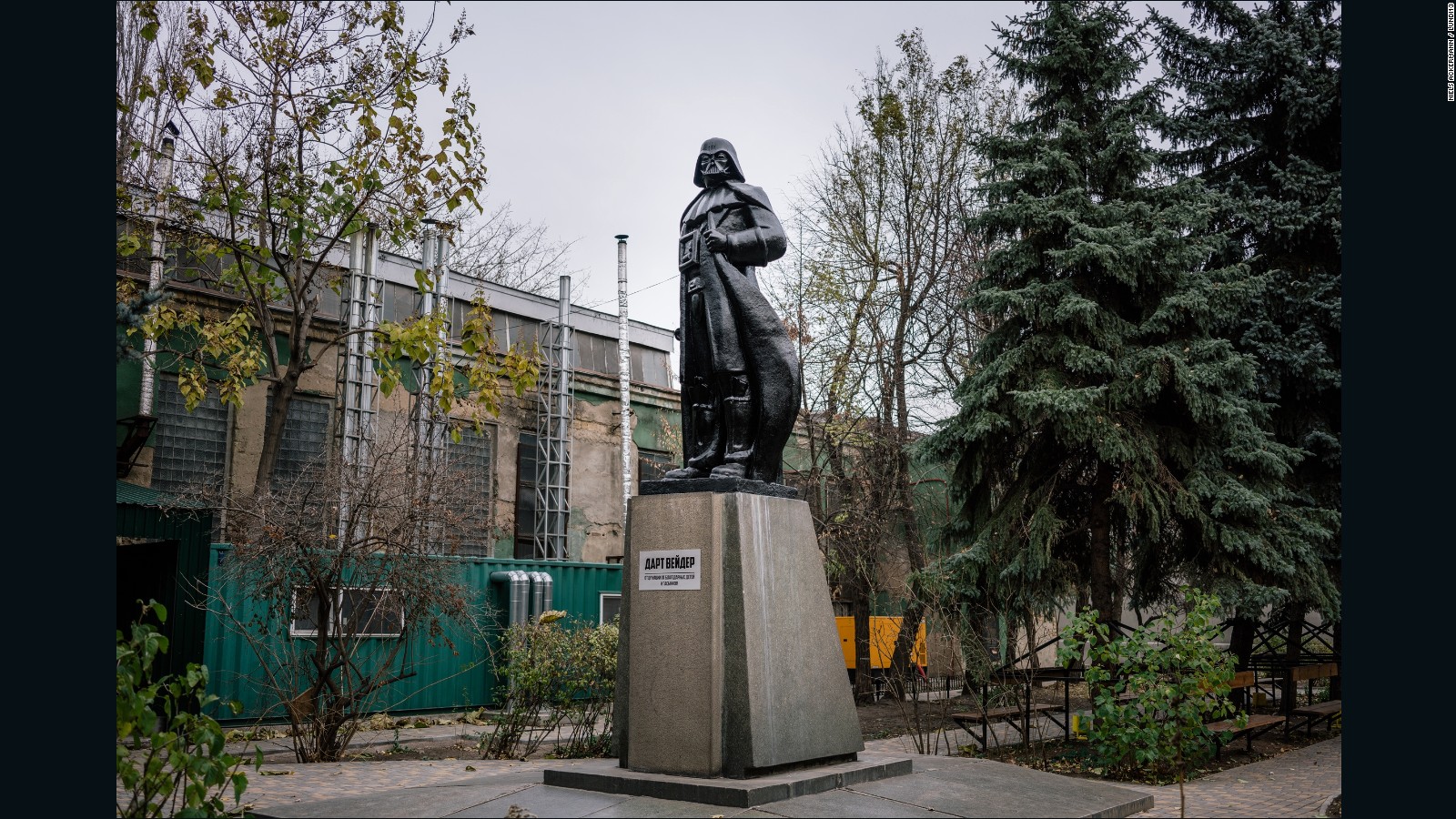 The Ongoing Hunt For Ukraine's Missing Soviet Statues - Looking For Lenin Niels Ackermann , HD Wallpaper & Backgrounds