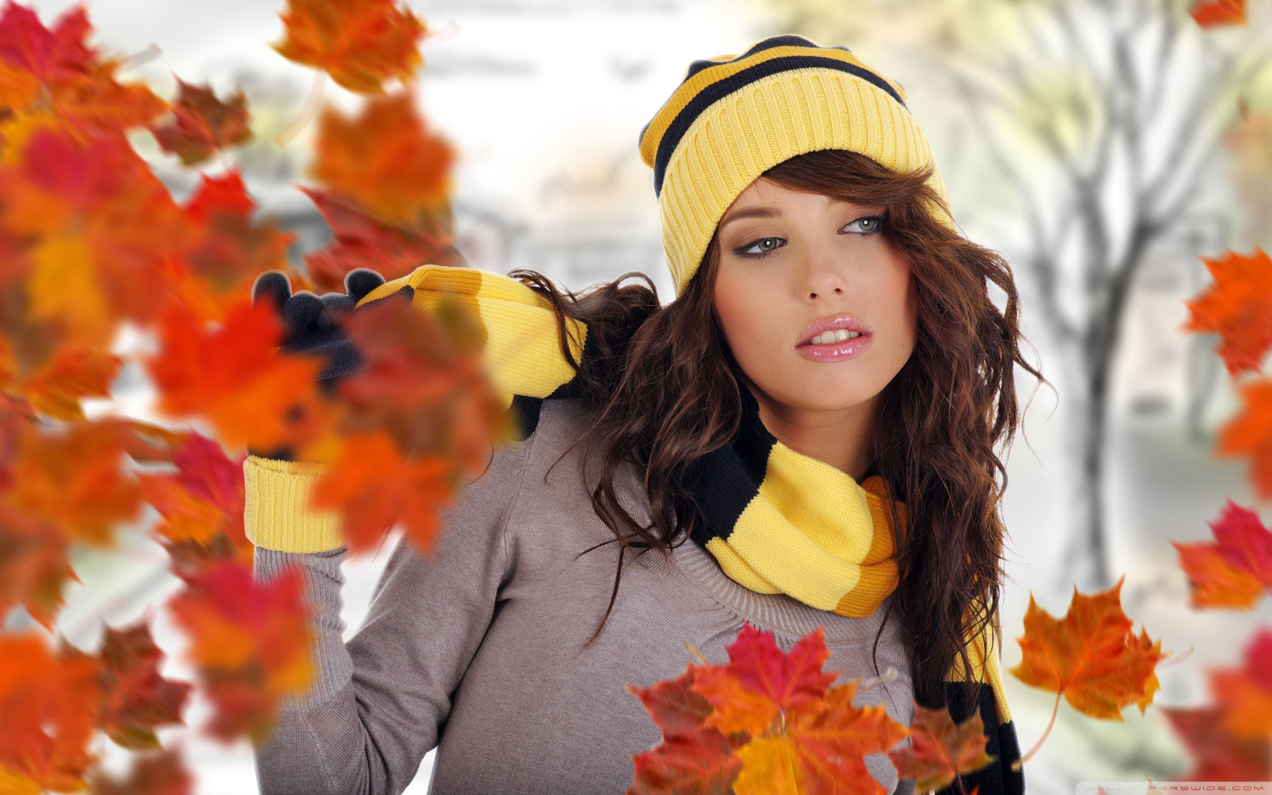 Related Wallpapers - Autumn Girl , HD Wallpaper & Backgrounds