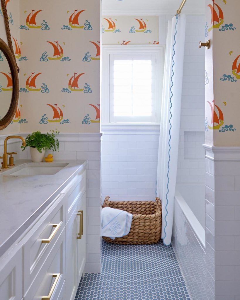 Katie Ridder Sail Boat Wallpaper Bathroom - Amy Berry Kid Bathroom , HD Wallpaper & Backgrounds