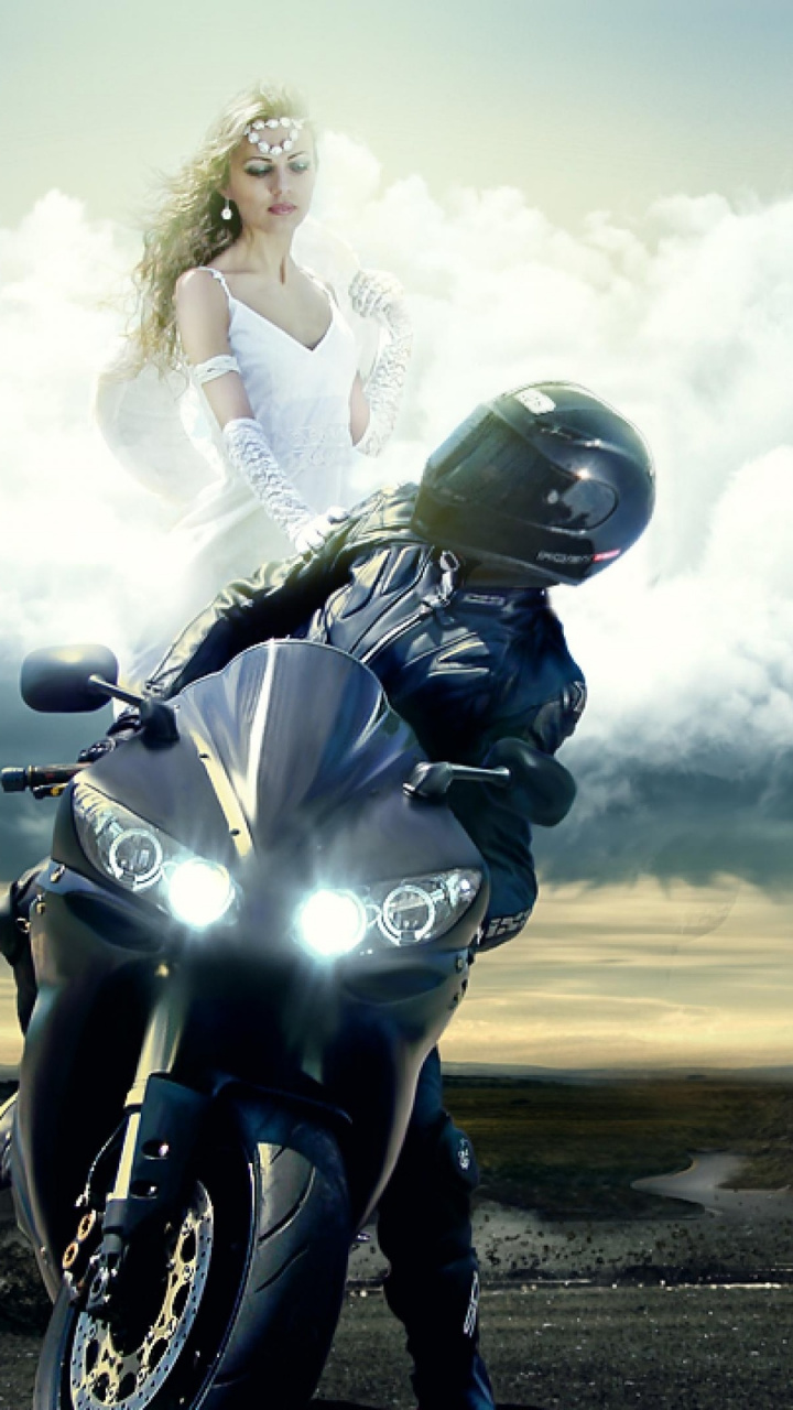 Motorcycle Helmet, Harley Davidson, Motorcycle Stunt - Motorcycle And Guardian Angel , HD Wallpaper & Backgrounds