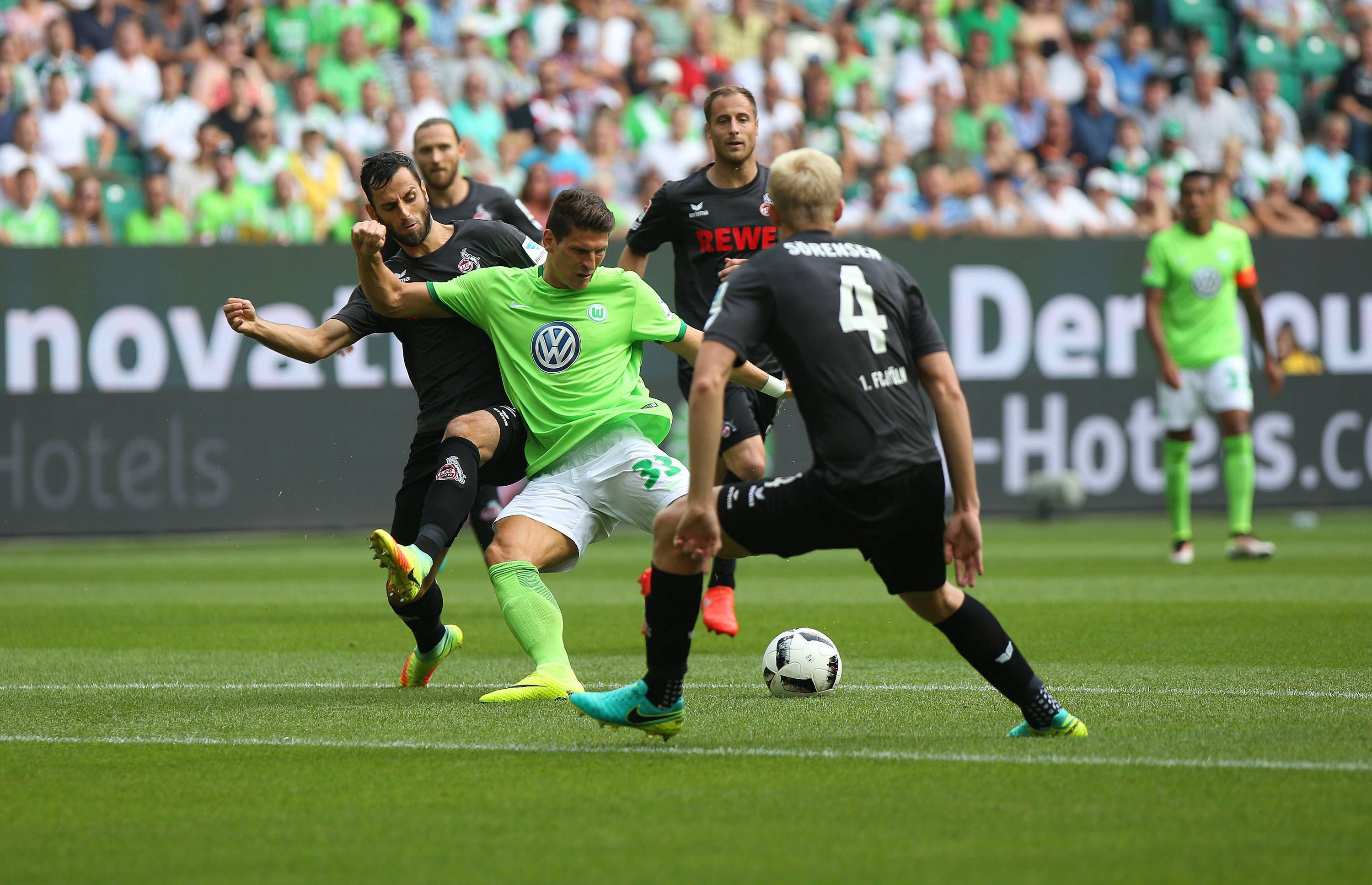 Vfl Wolfsburg Background - Kick Up A Soccer Ball , HD Wallpaper & Backgrounds