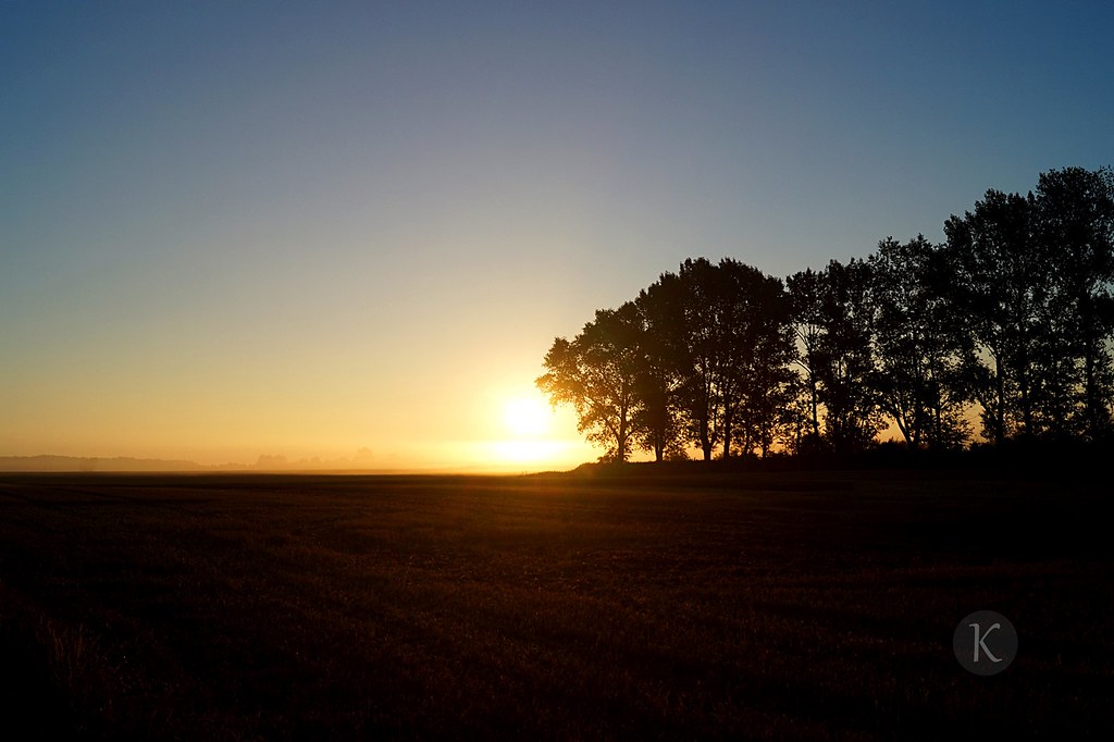 Sunrise Countryside - Red Sky At Morning , HD Wallpaper & Backgrounds