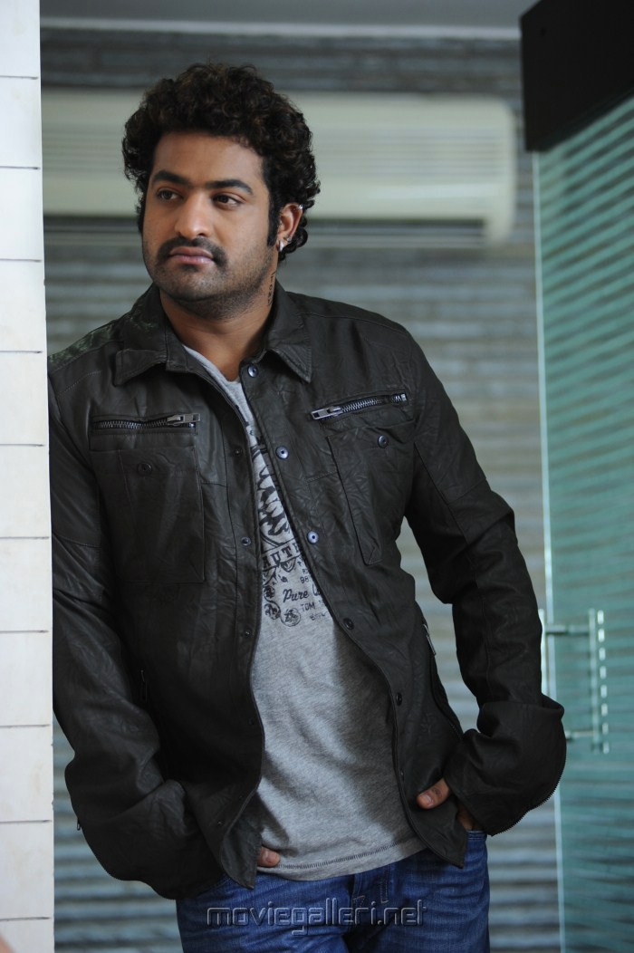 Oosaravelli Movie Junior Ntr , HD Wallpaper & Backgrounds