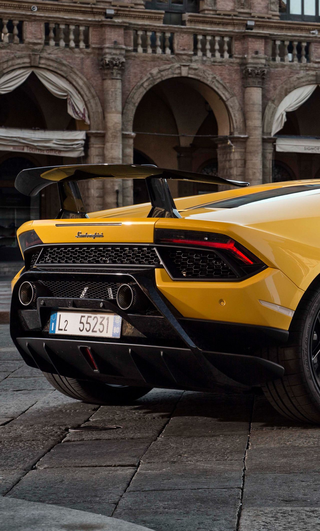 Lamborghini Huracan Lp Black Dark - Lamborghini Huracan Performante Yellow , HD Wallpaper & Backgrounds
