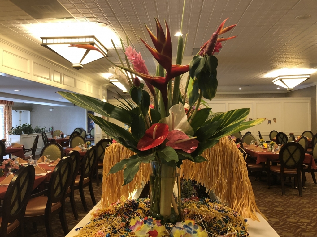 What To Wear To A Luau Theme Party - Bouquet , HD Wallpaper & Backgrounds