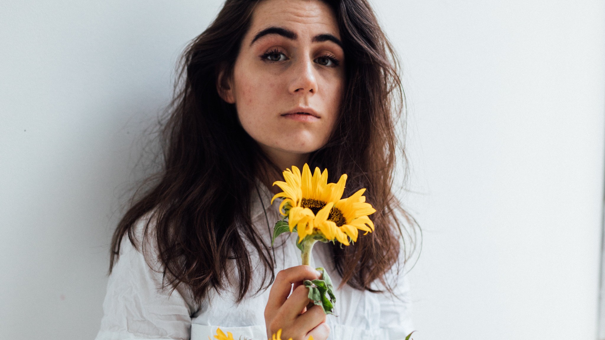 Dodie Singer , HD Wallpaper & Backgrounds