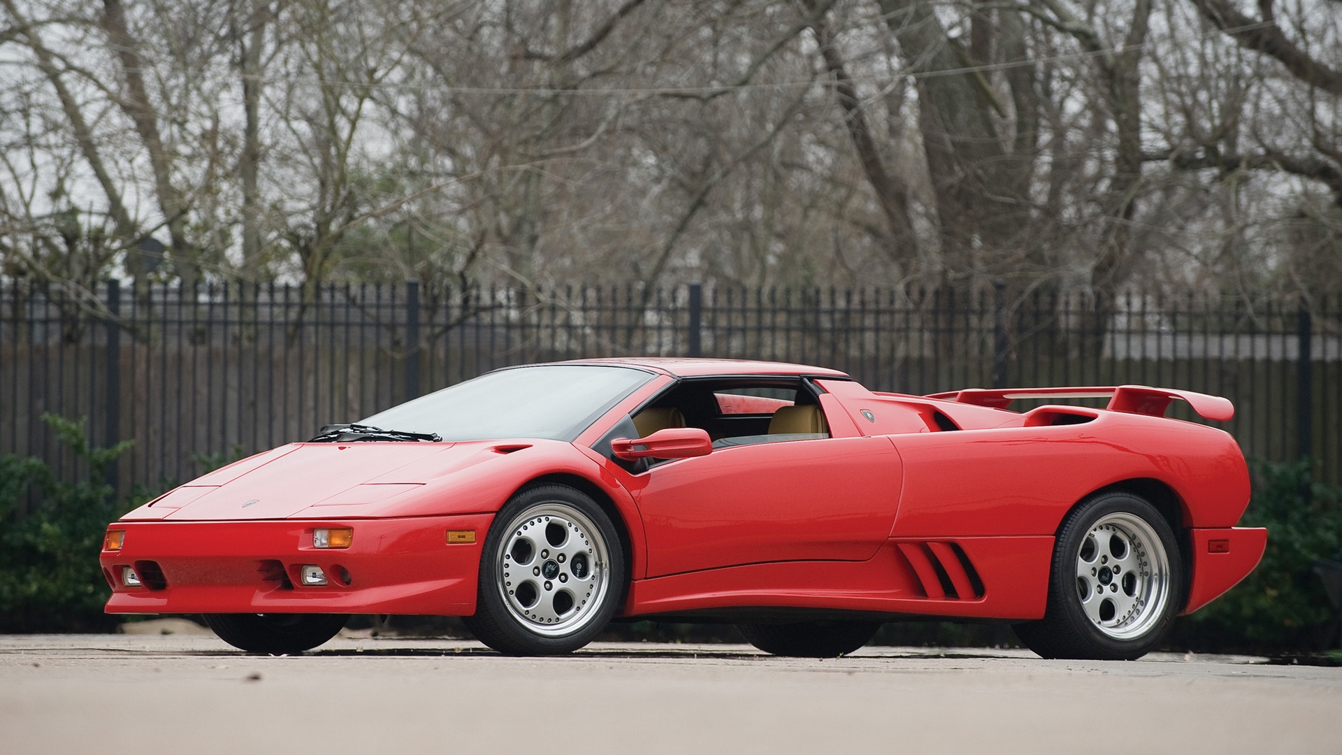 Lamborghini Countach Sports Car Red Side View Wallpaper - Lamborghini Diablo 4wd , HD Wallpaper & Backgrounds