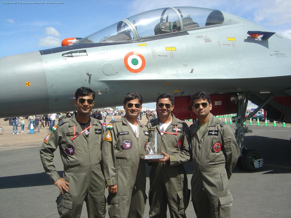 Indian Air Force Academy Wallpapers 2 - Indian Air Force People , HD Wallpaper & Backgrounds