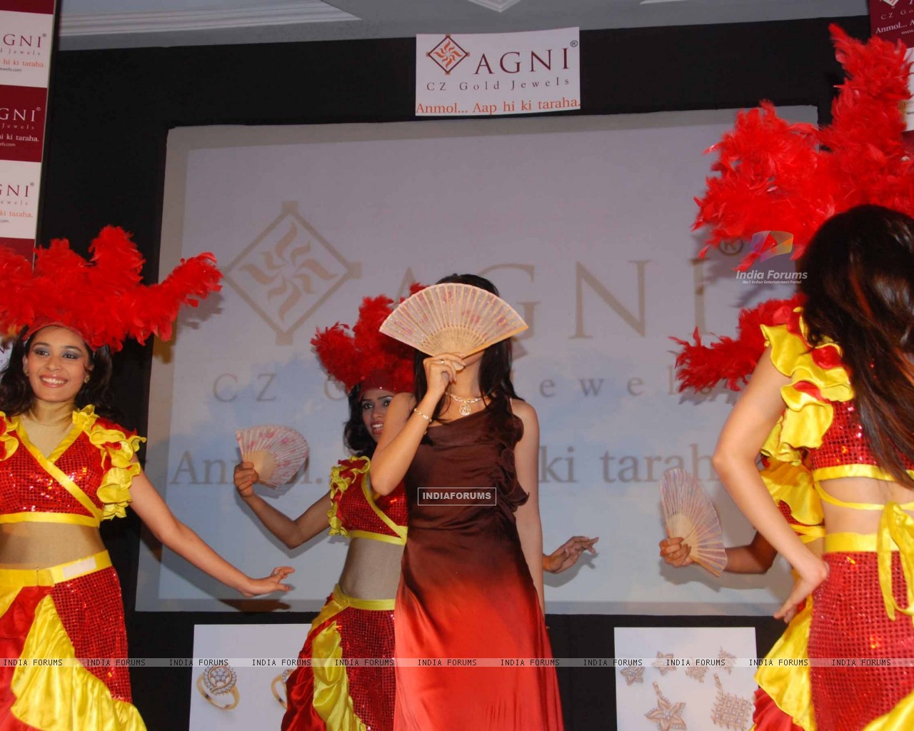 Amrita Rao Announced As The Brand Ambassador Of Agni - Costume , HD Wallpaper & Backgrounds