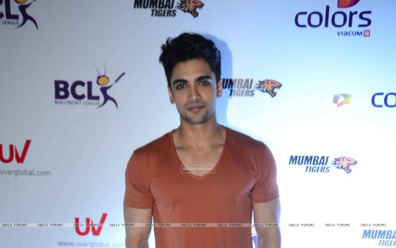 Akash Ahuja At Launch Of Anthem For Bcl Team 'mumbai - Box Cricket League , HD Wallpaper & Backgrounds