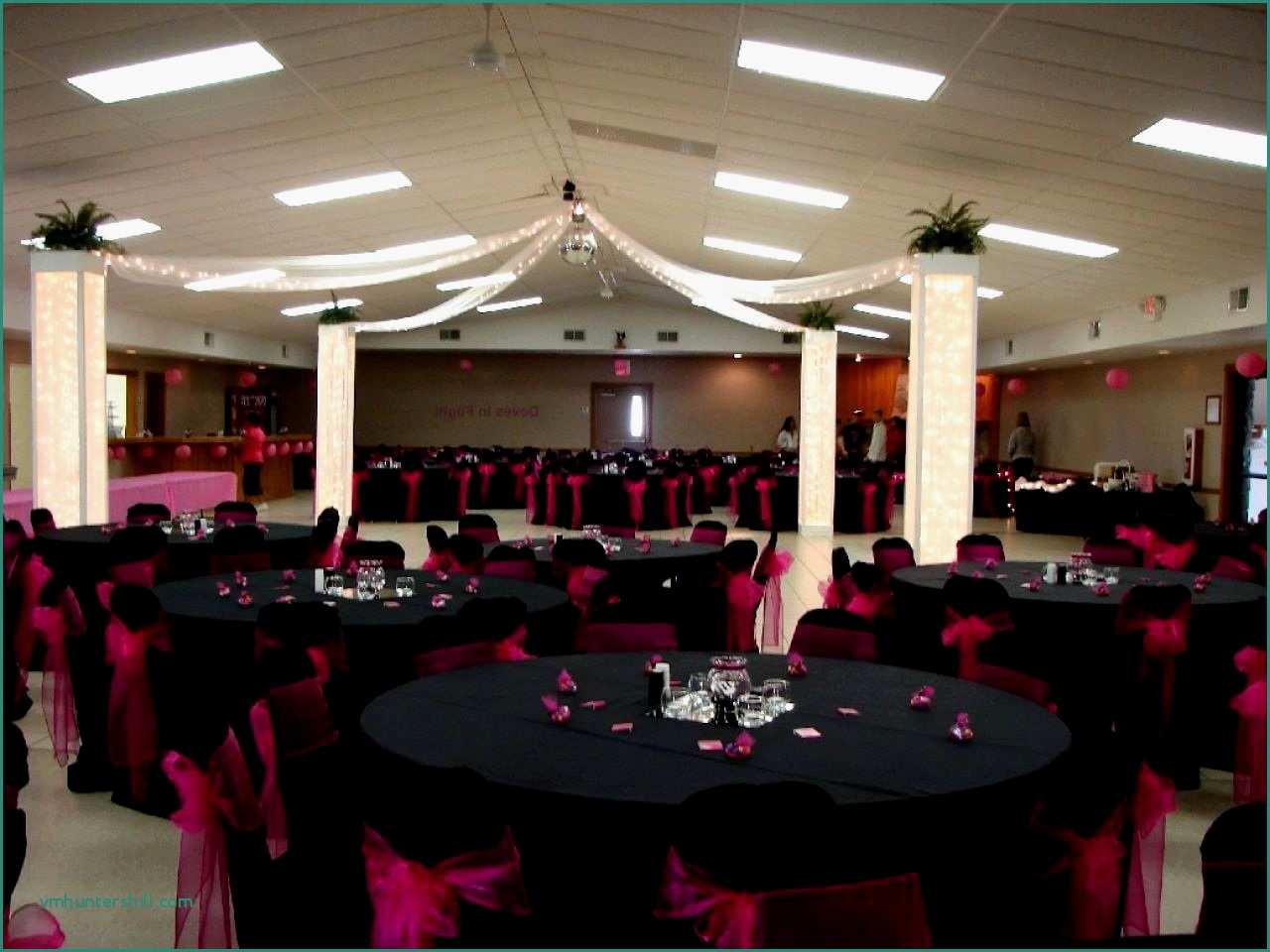 Black White And Pink Wedding Table Settings Pleasant - Wedding Theme Colors Black , HD Wallpaper & Backgrounds