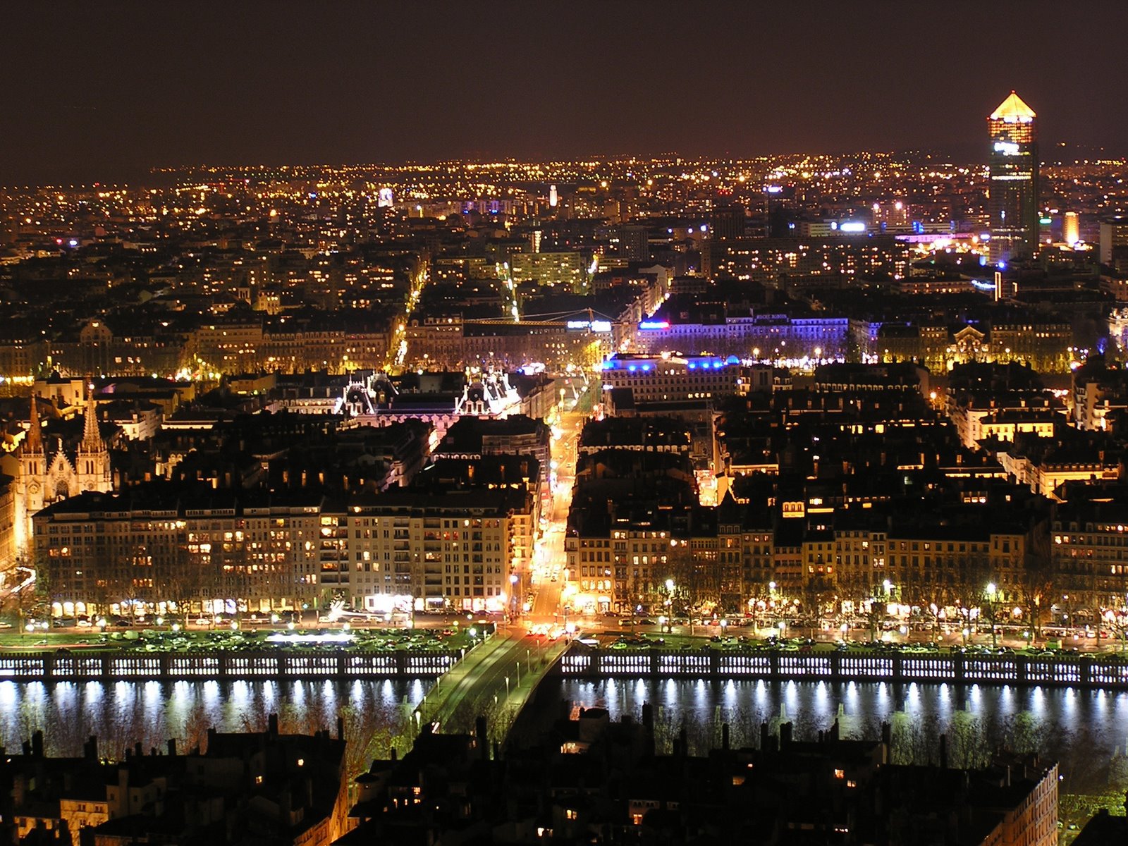 Night Panorama Of The City Of Lyon, France Wallpapers - Lyon , HD Wallpaper & Backgrounds