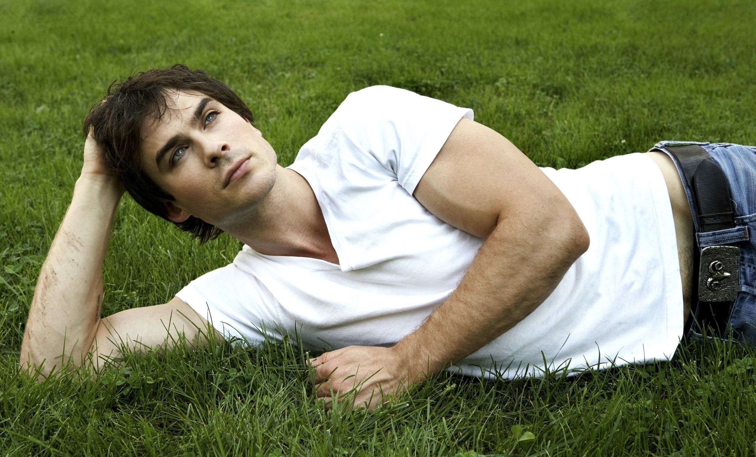 Wallpaper Desktop Ian Somerhalder - Ian Somerhalder Pale , HD Wallpaper & Backgrounds