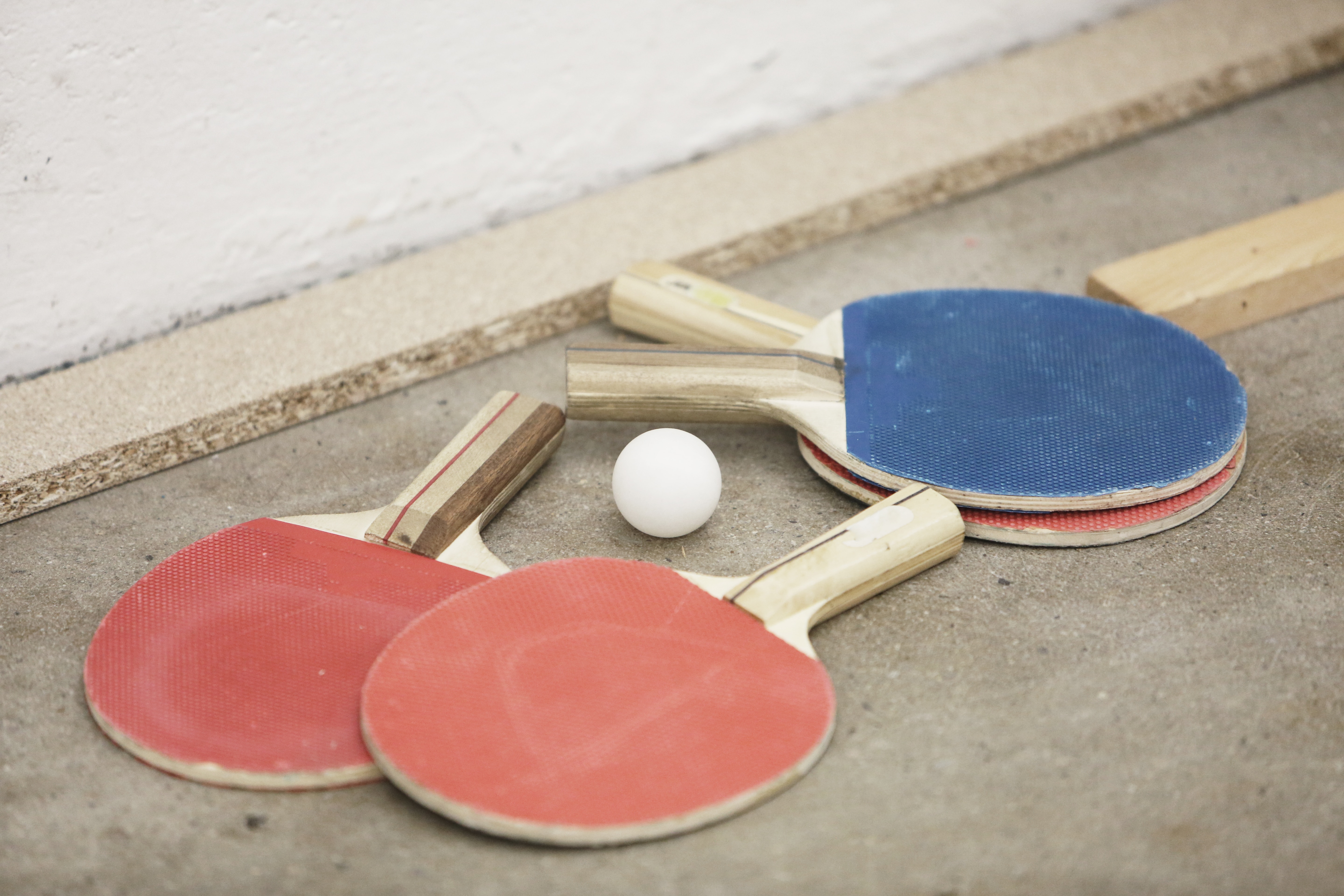 Download Original Image Online Crop - Worn Out Table Tennis Rubber , HD Wallpaper & Backgrounds