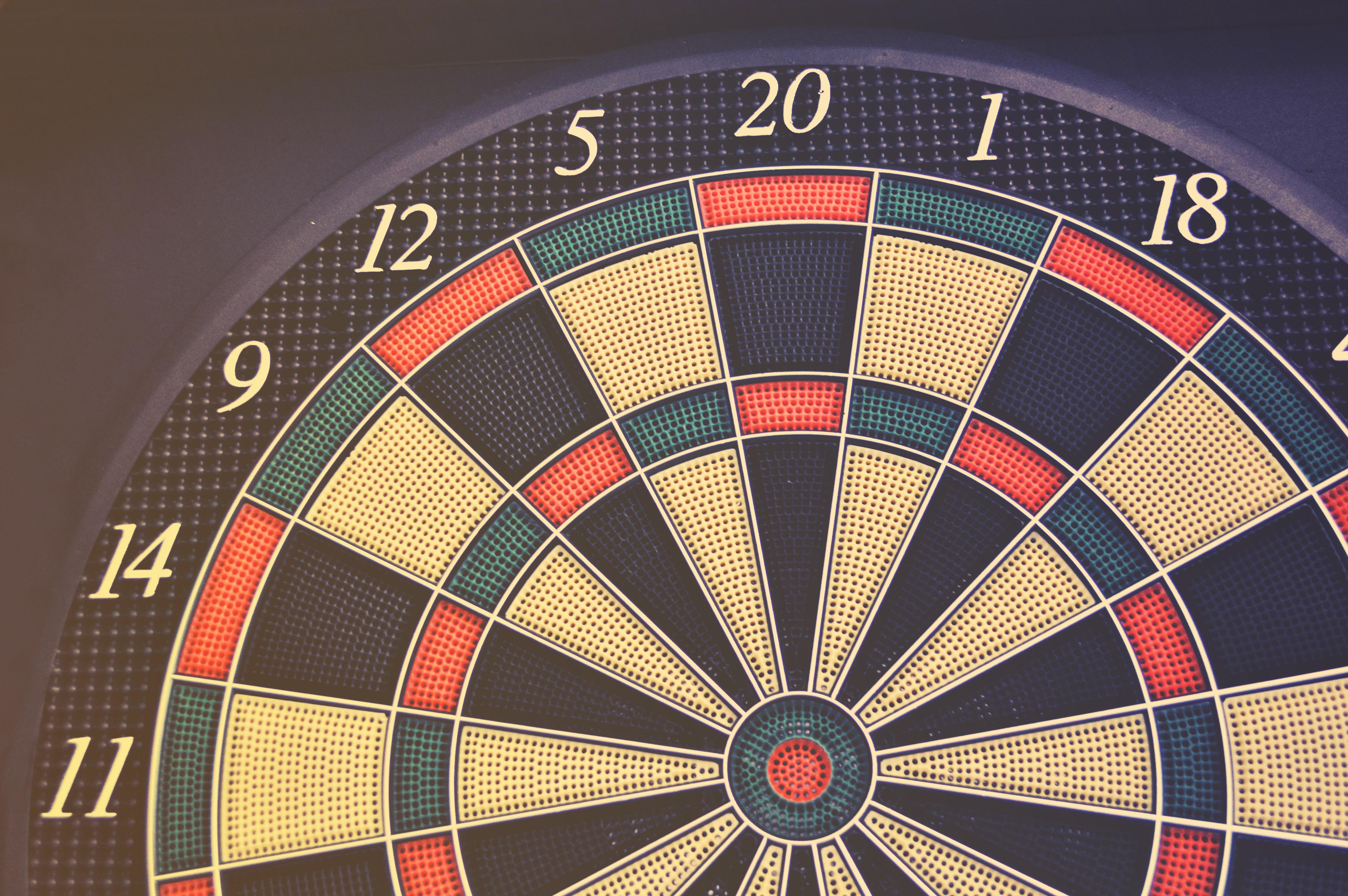 Darts, Target, Board Game, Throwers, Arrows, Tungsten - Acute Triangle In Sports , HD Wallpaper & Backgrounds