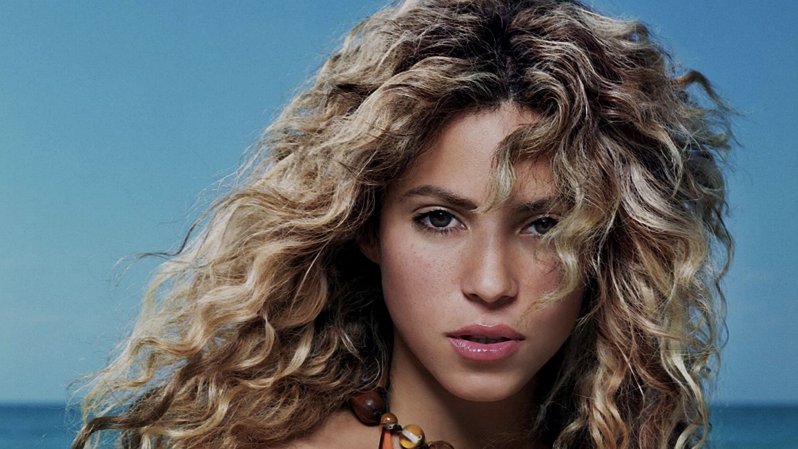 Shakira Face Hair Haircut Horizont - Shakira Bikini , HD Wallpaper & Backgrounds