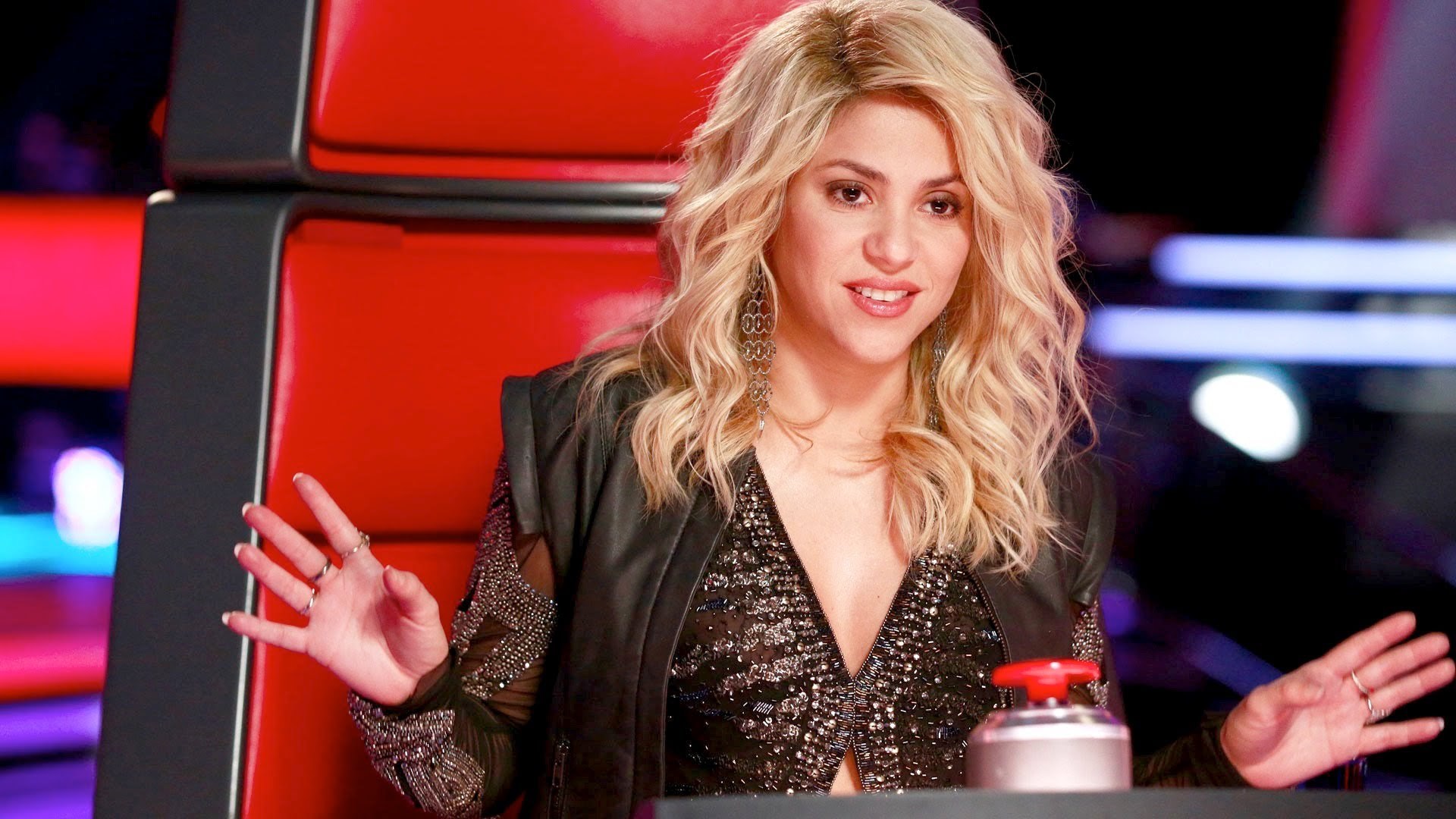 Shakira Hd Image Wallpaper Free For Desktops Hd - Shakira Coach The Voice , HD Wallpaper & Backgrounds