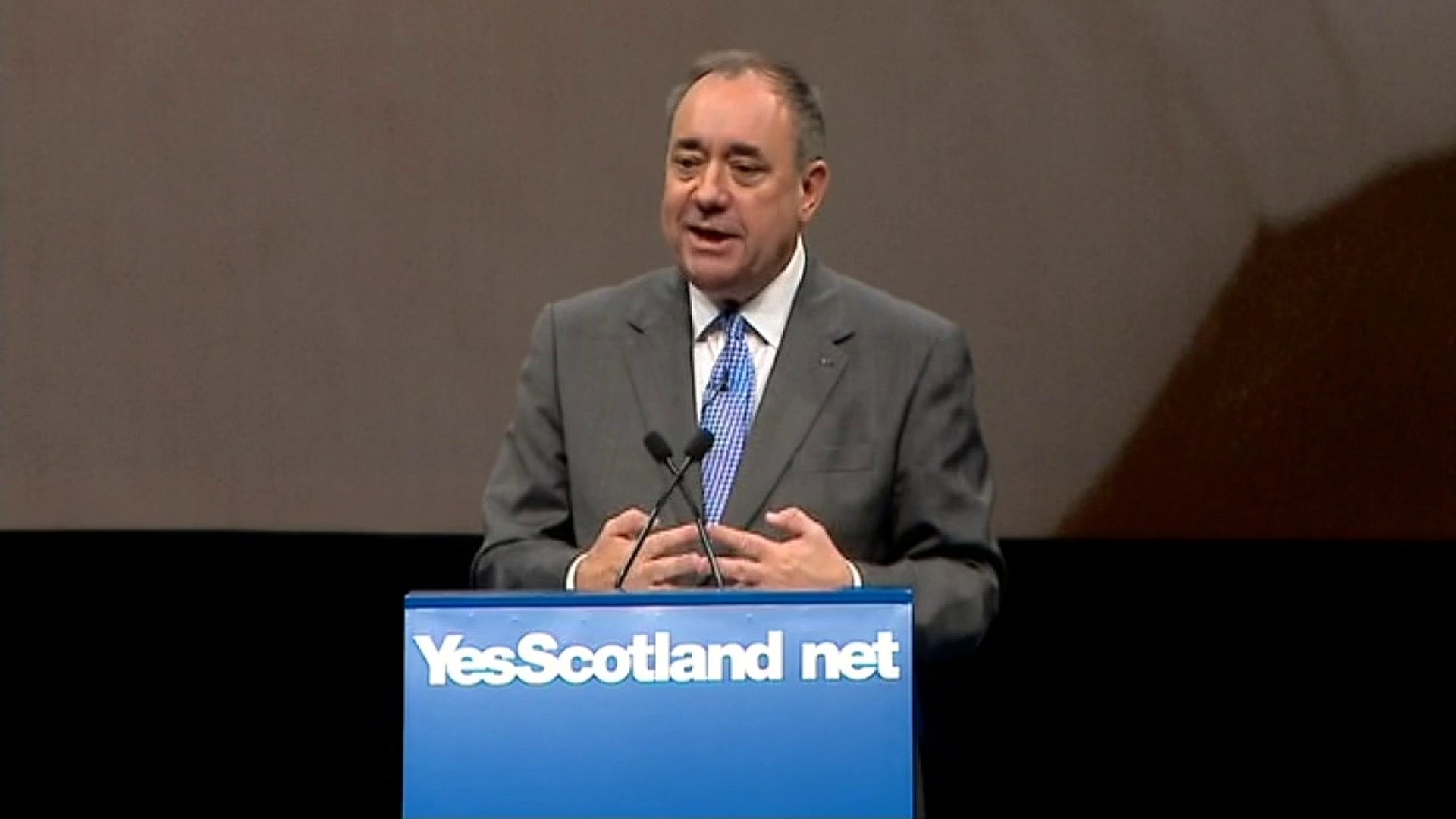 Alex Salmond Heckled By Bbc Political Editor Nick Robinson - Speech , HD Wallpaper & Backgrounds