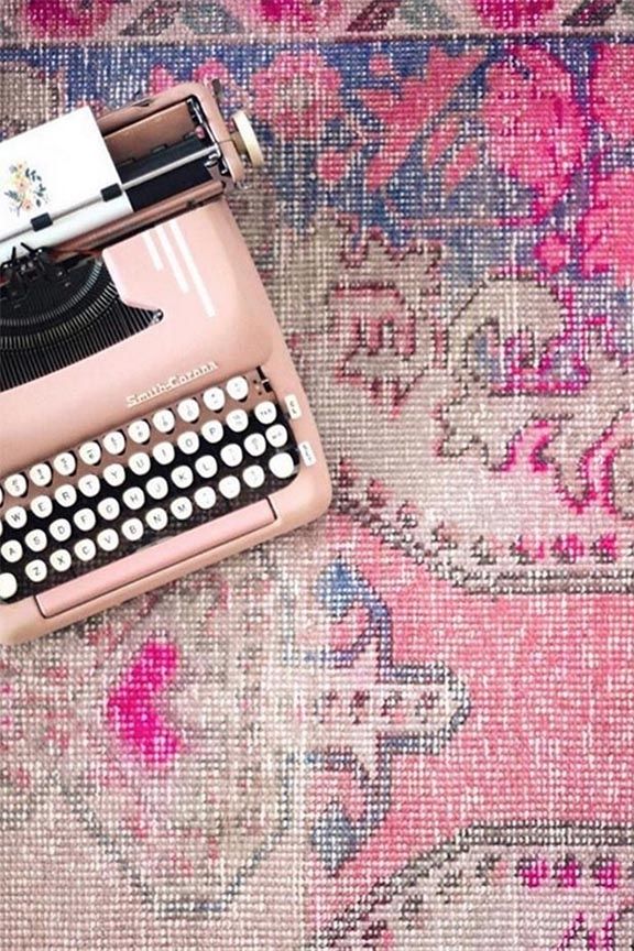 Pink Classic Typewriter - Cross-stitch , HD Wallpaper & Backgrounds
