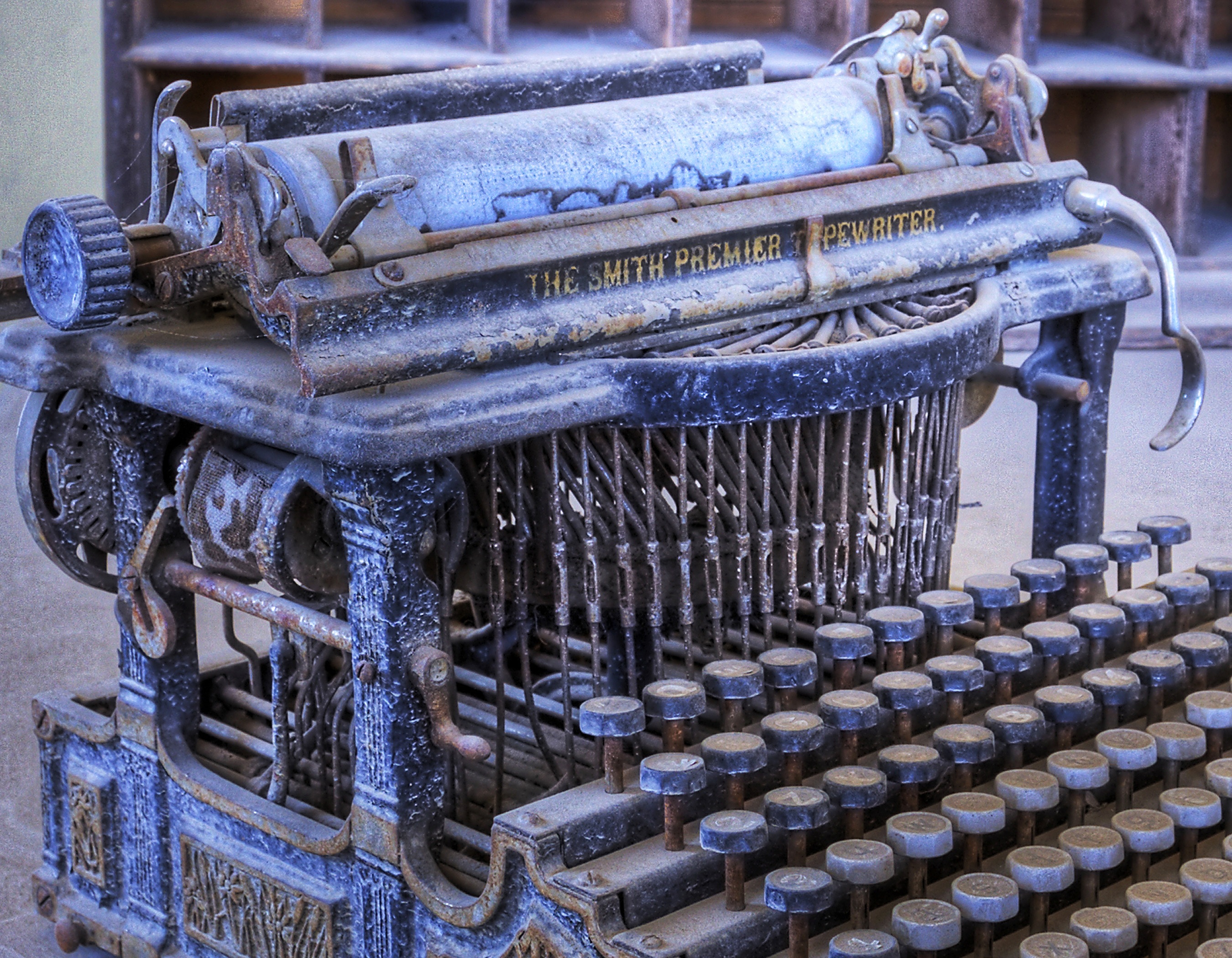 Wallpaper With Vintage Typewriter - Typewriter , HD Wallpaper & Backgrounds