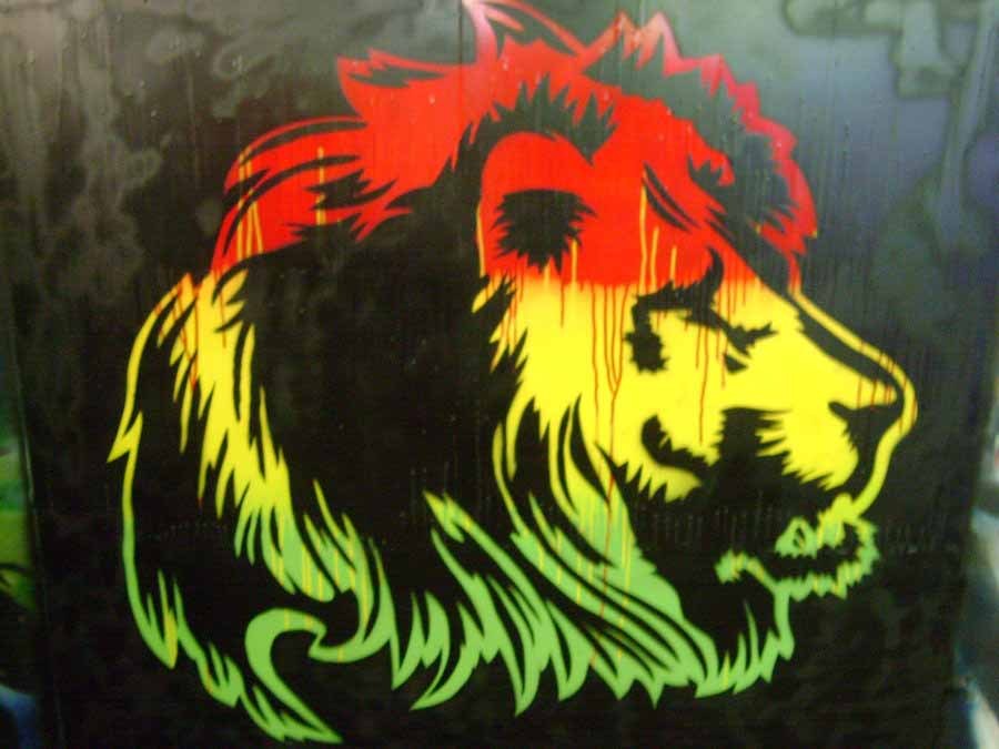 Lion Head In Rasta Colors , HD Wallpaper & Backgrounds