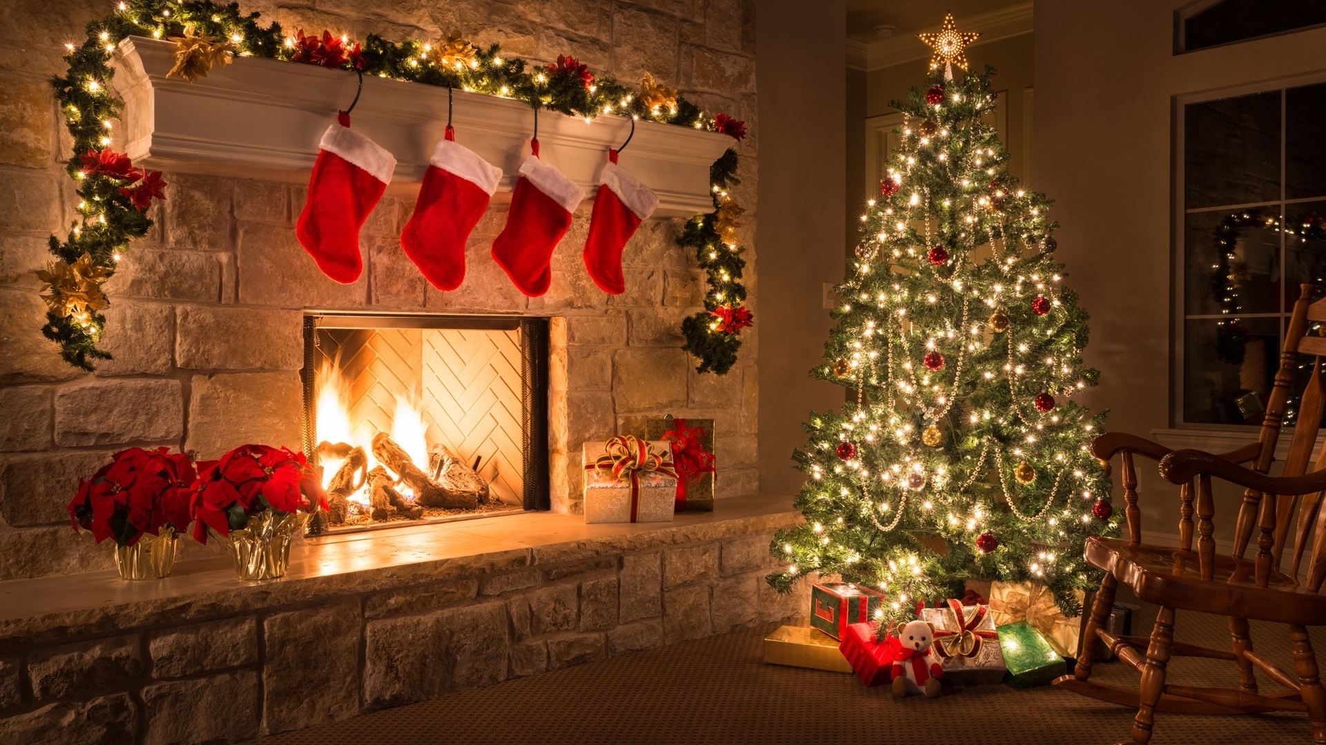 Decorated Christmas Tree In House Wallpaper - Christmas Home Facebook Cover , HD Wallpaper & Backgrounds