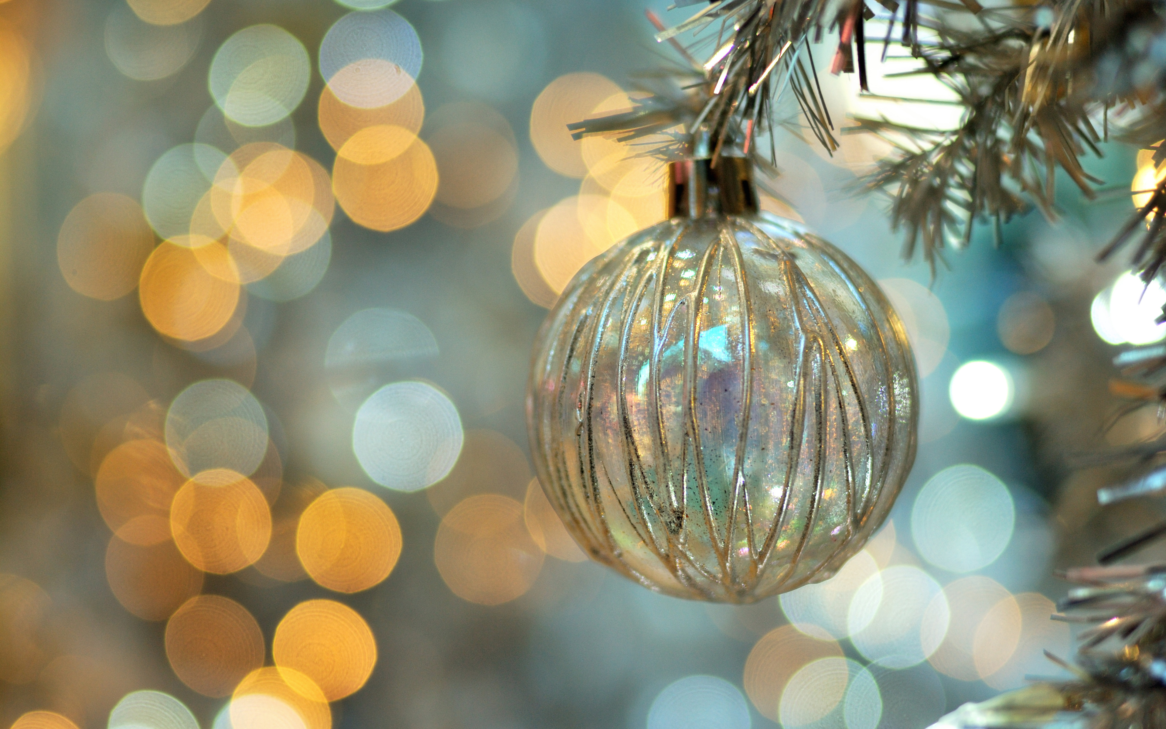 Christmas Tree, Ornament, Bokeh Wallpaper , HD Wallpaper & Backgrounds