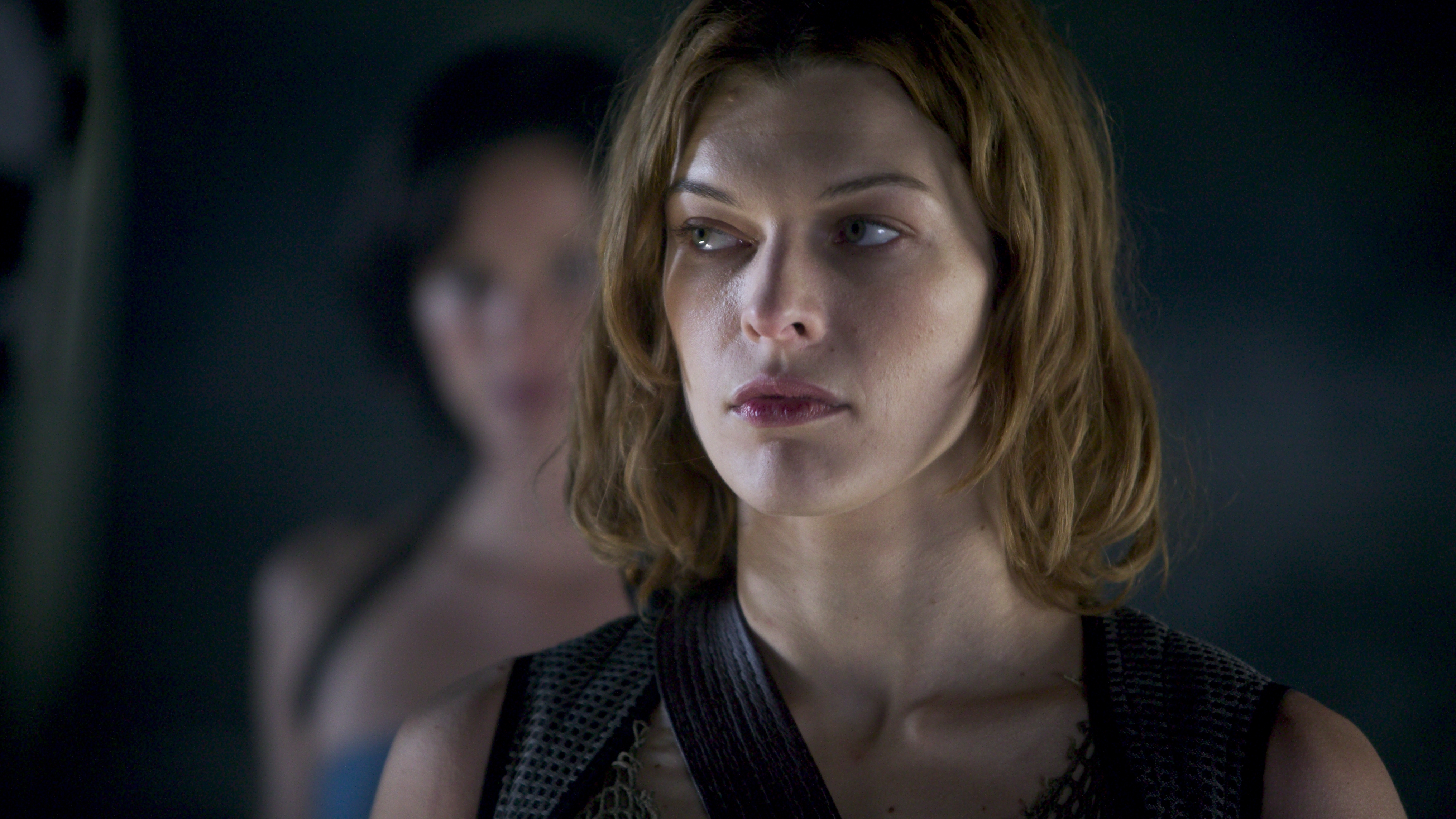 Ali Larter Milla Jovovich - Milla Jovovich Resident Evil Apocalypse , HD Wallpaper & Backgrounds