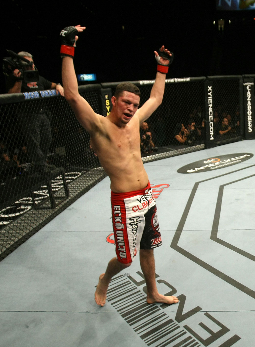 Nate Diaz - Nick Diaz Wallpaper Iphone , HD Wallpaper & Backgrounds