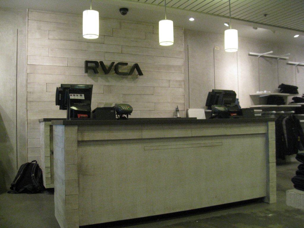 Check Out The New Rvca Store In Hawaii , HD Wallpaper & Backgrounds